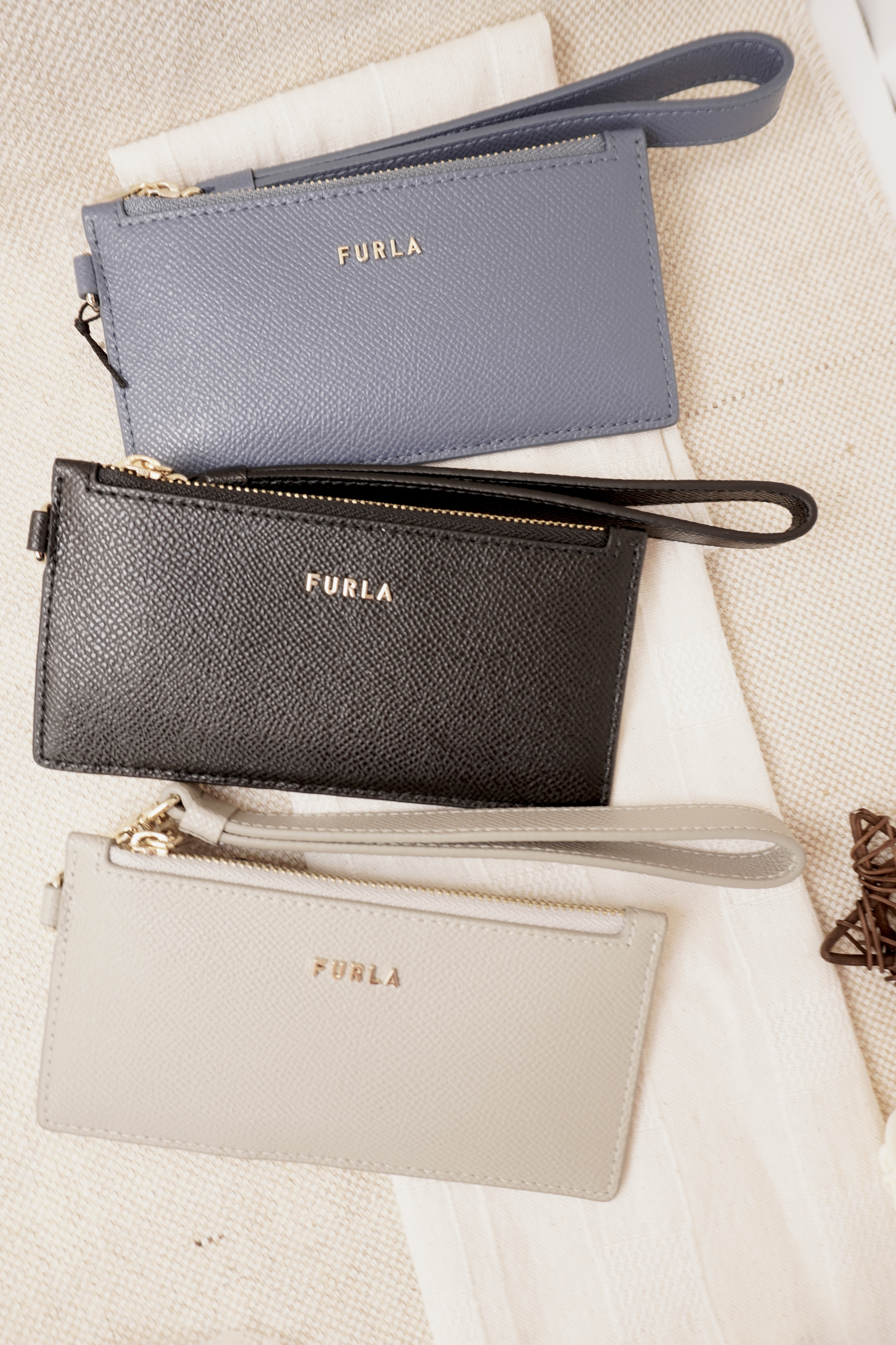 Furla pop logo classic slim wristlet