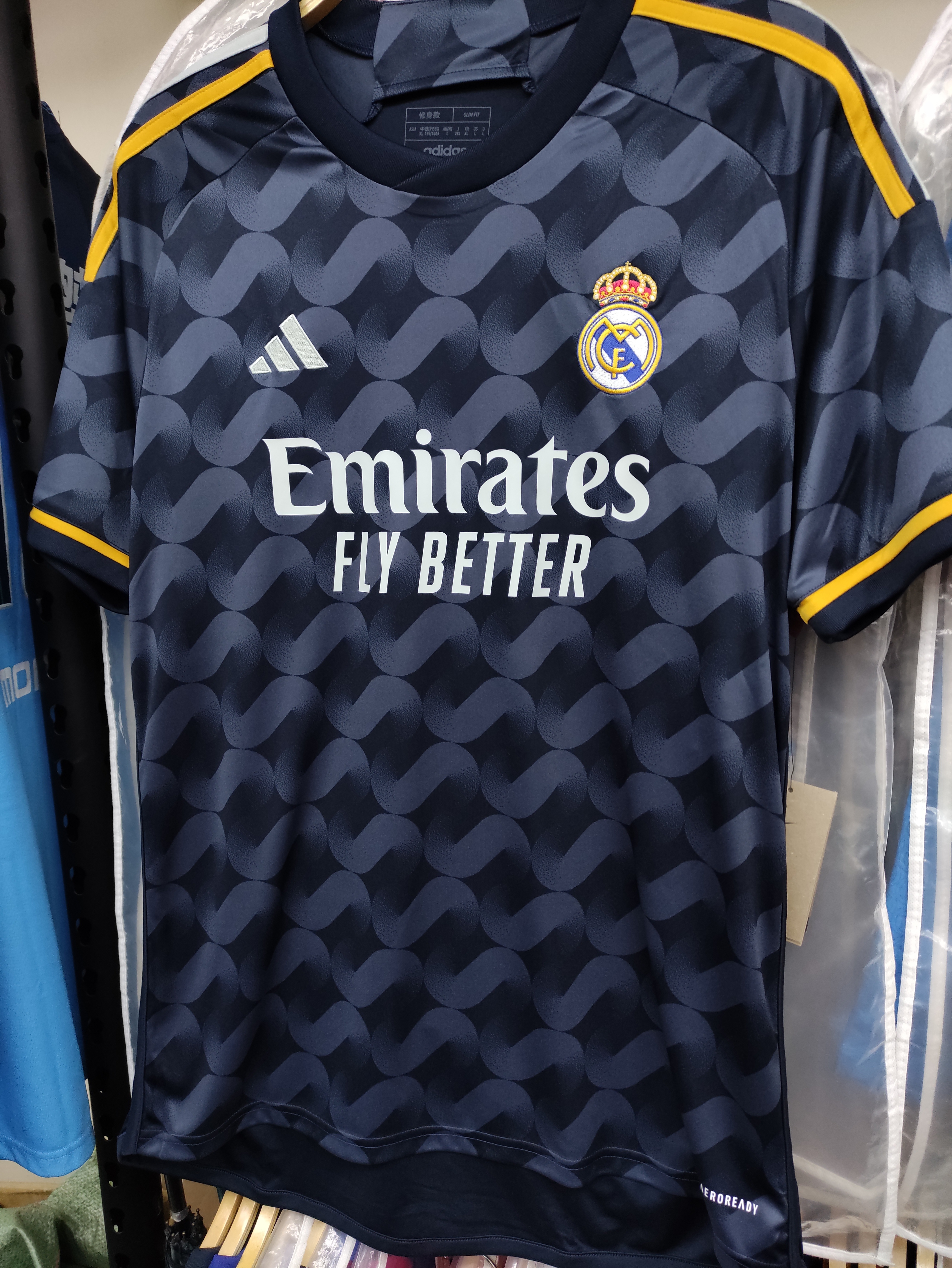 23-24皇家馬德里作客球迷版球衣