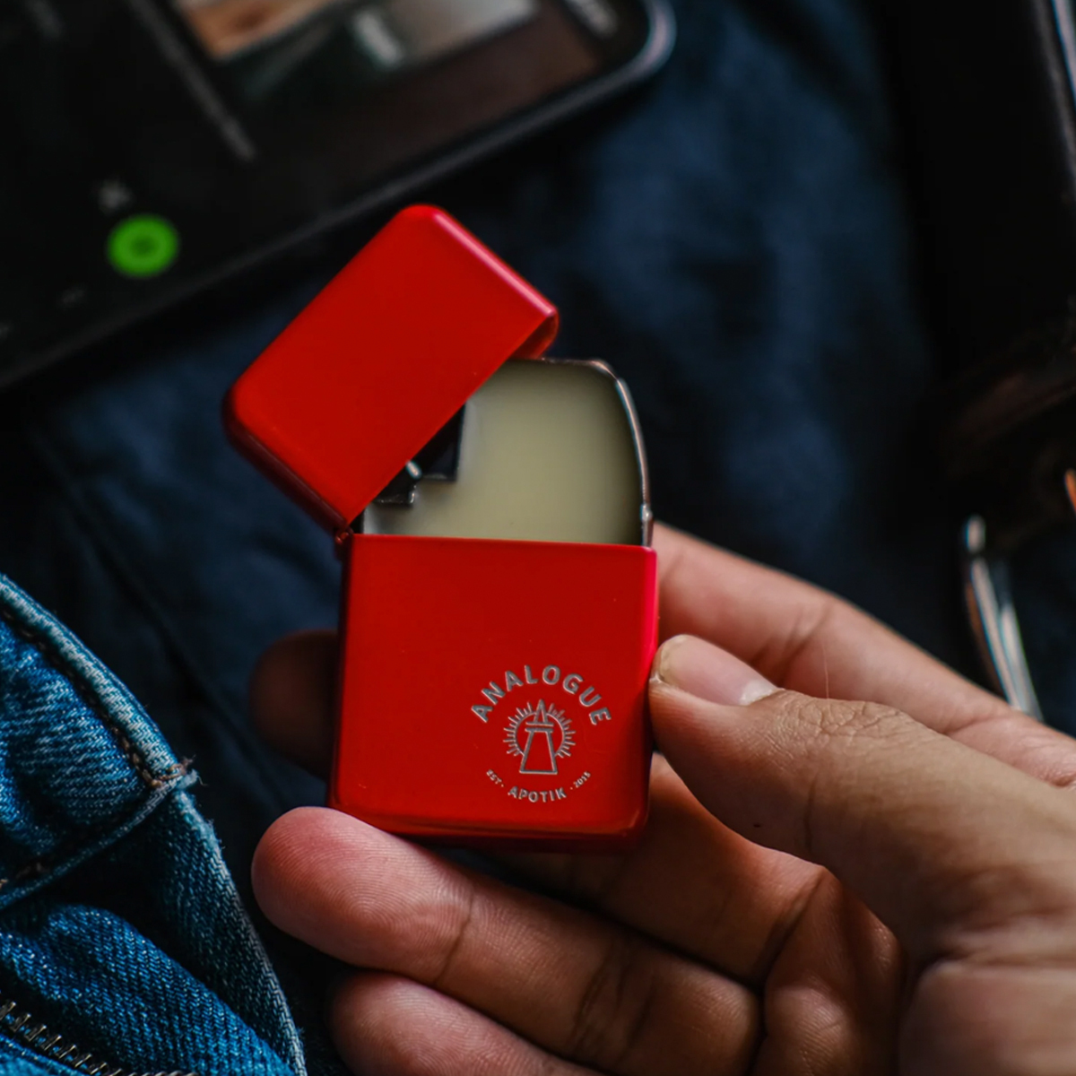 Analogue - 征服者 固體香水香膏（Conquestor / Zippo 打火機造型特別版）