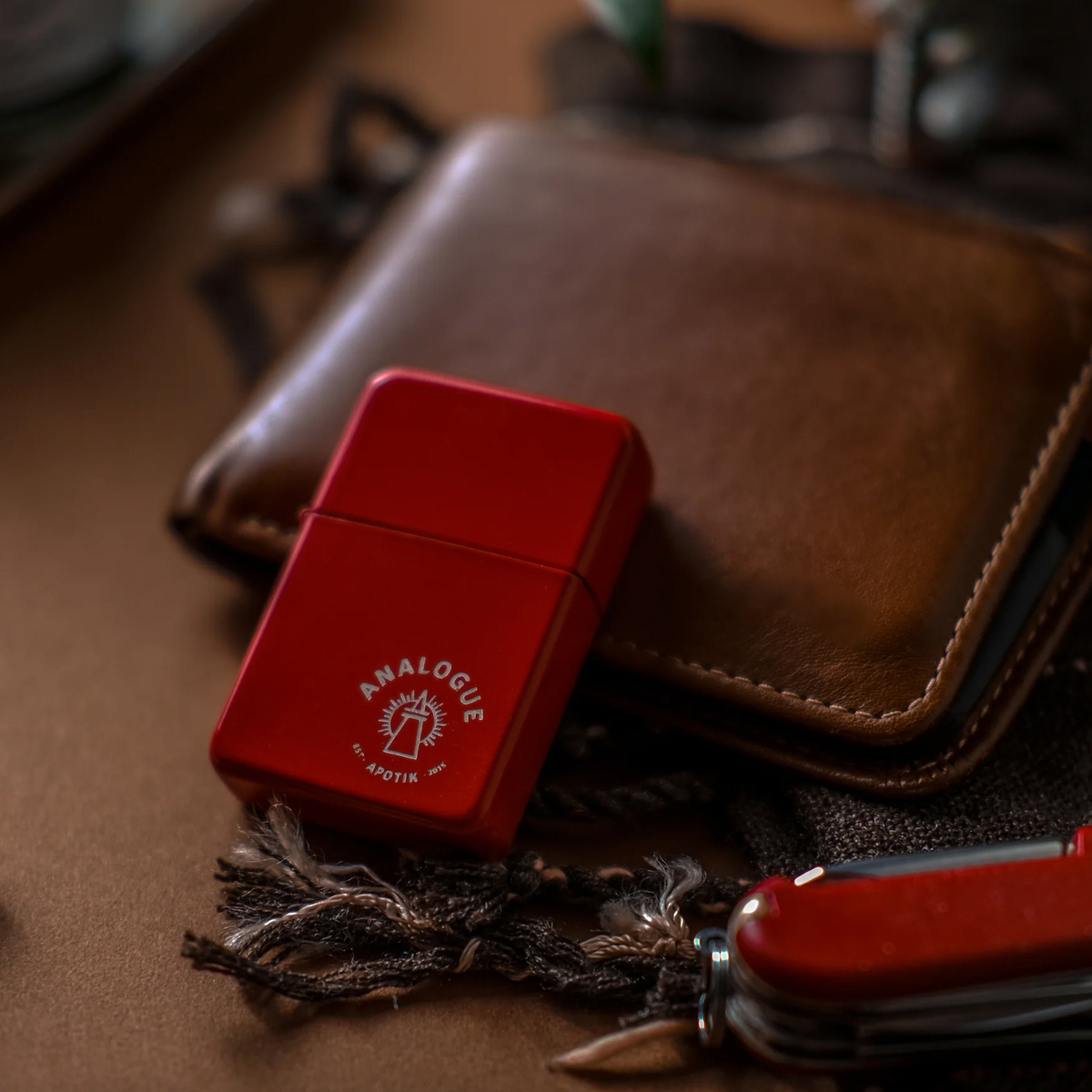 Analogue - 征服者 固體香水香膏（Conquestor / Zippo 打火機造型特別版）