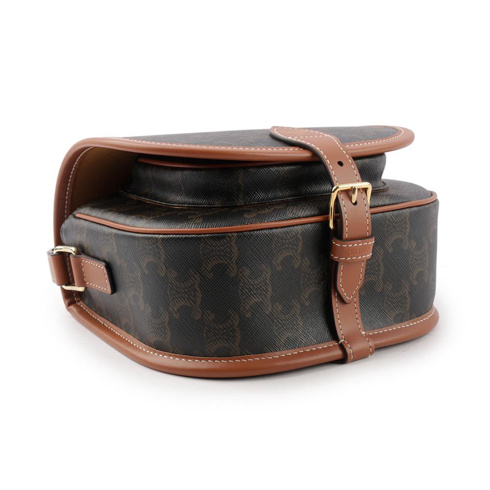 【CELINE】Folco Triomphe帆布小牛皮飾邊釦式馬鞍包(焦糖色) 191502BZJ.04LU