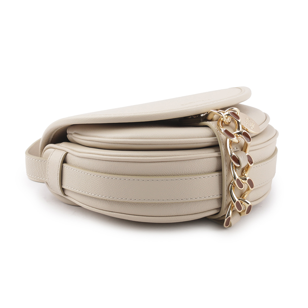 【SEE BY CHLOE】MARA BAG 牛皮小款斜背馬鞍包(米色) CHS21WSB3938824H
