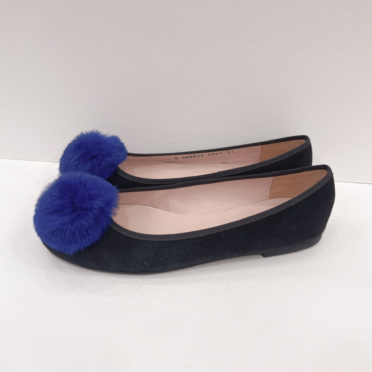 毛球麂皮娃娃鞋