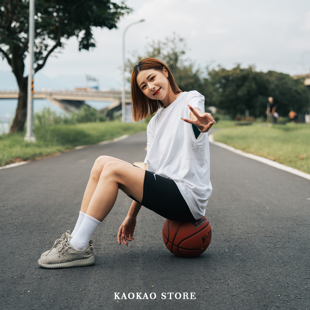 Nike Sportswear  女款刺繡小勾單車褲【CZ8527】