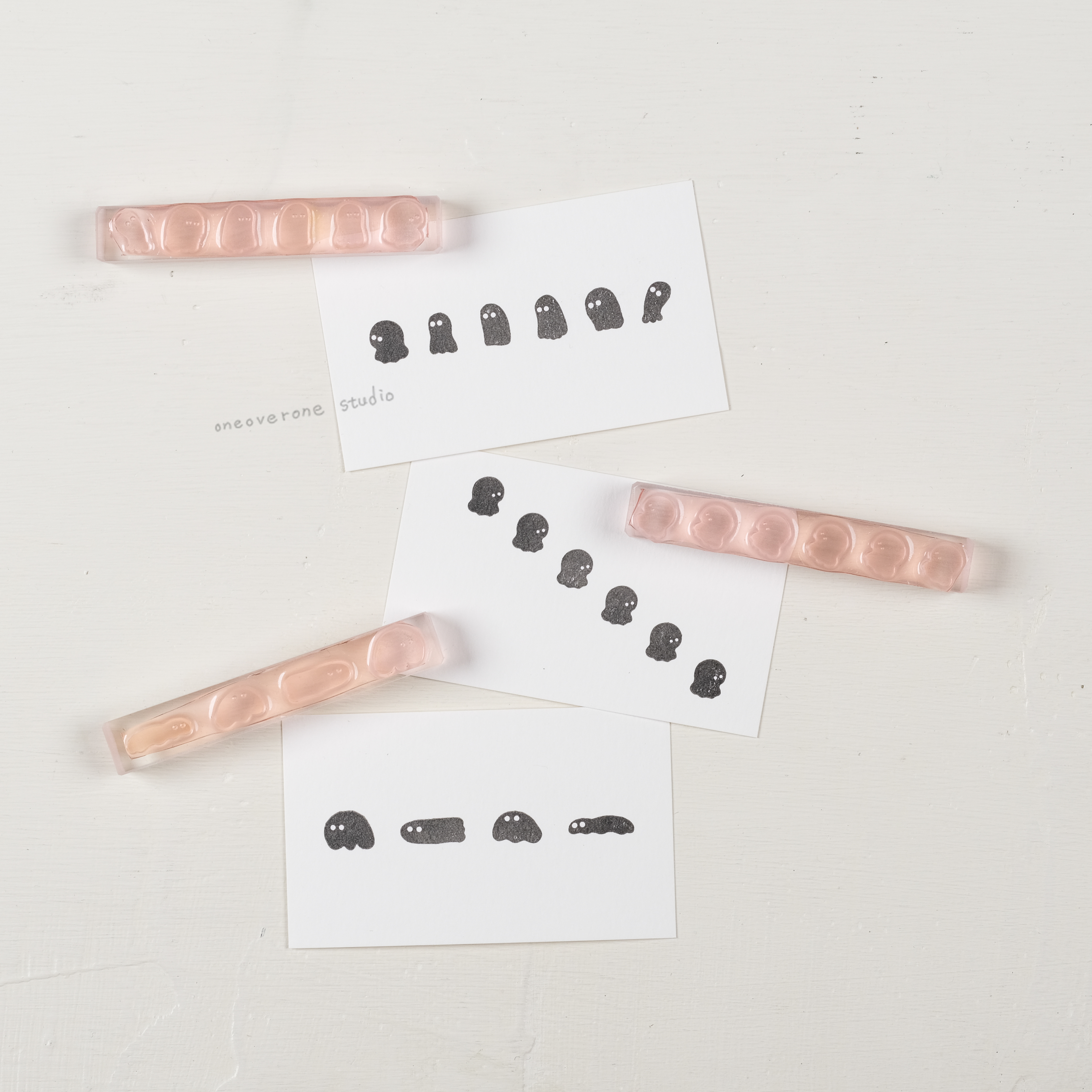 不明物體排排站 膠版印章 ｜一分之一工作室 臺灣