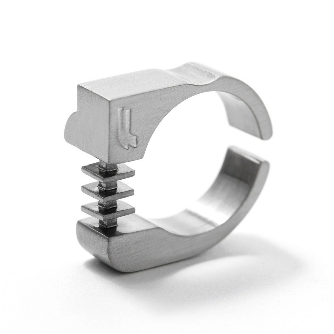 Fe3c 螺絲戒指 Screw Ring