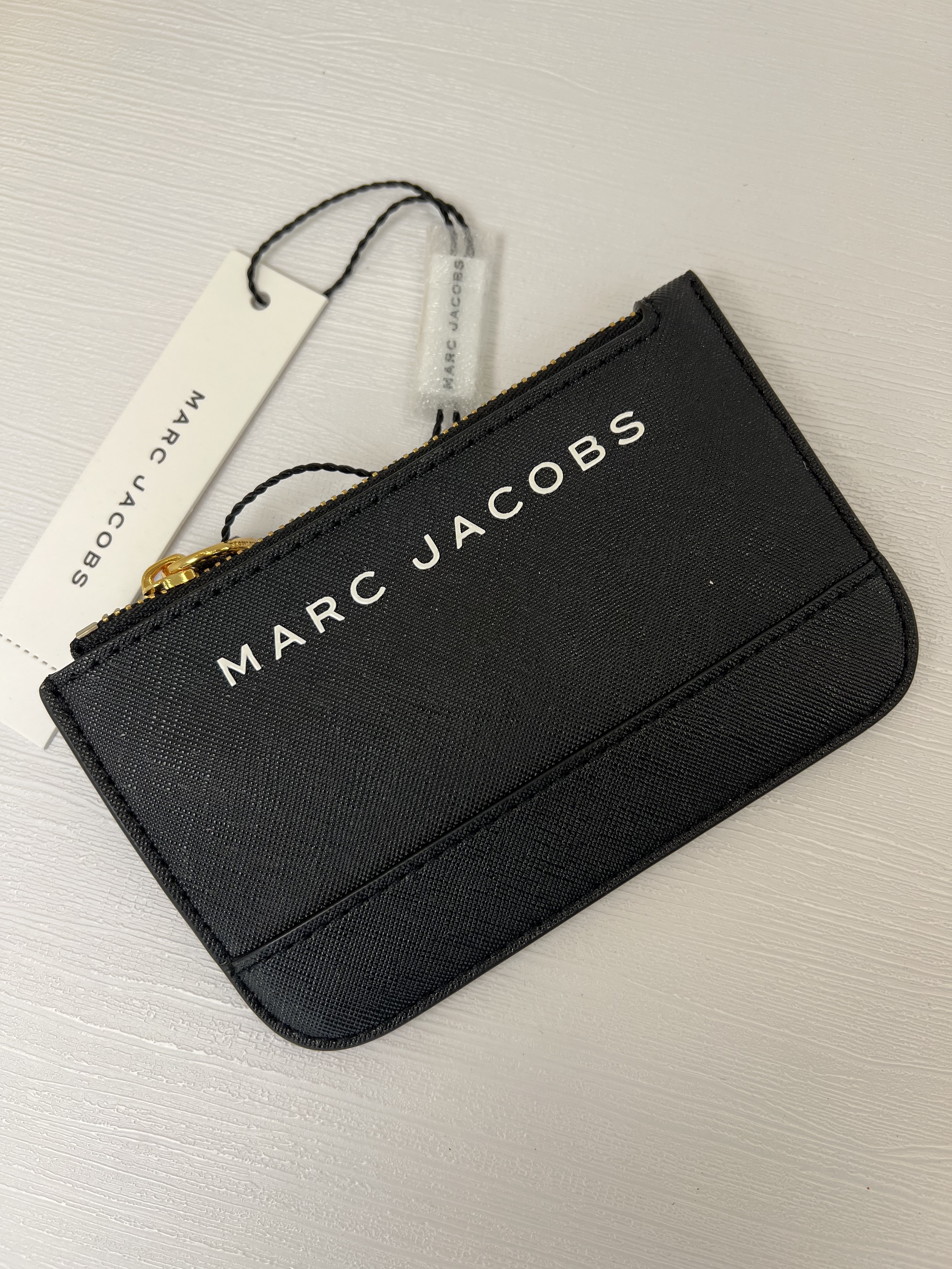 Marc Jacobs Top Zip Round Card Case