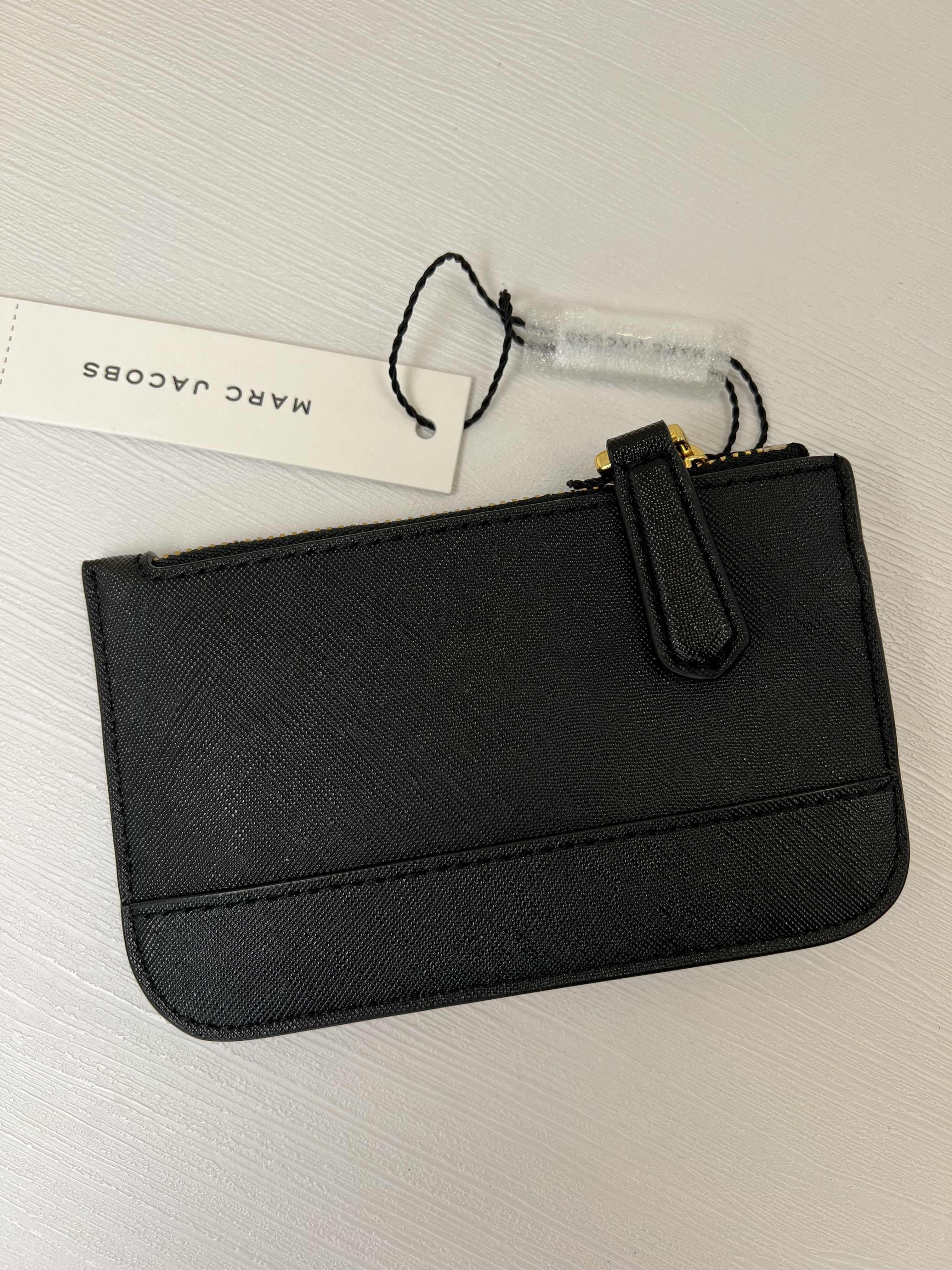 Marc Jacobs Top Zip Round Card Case