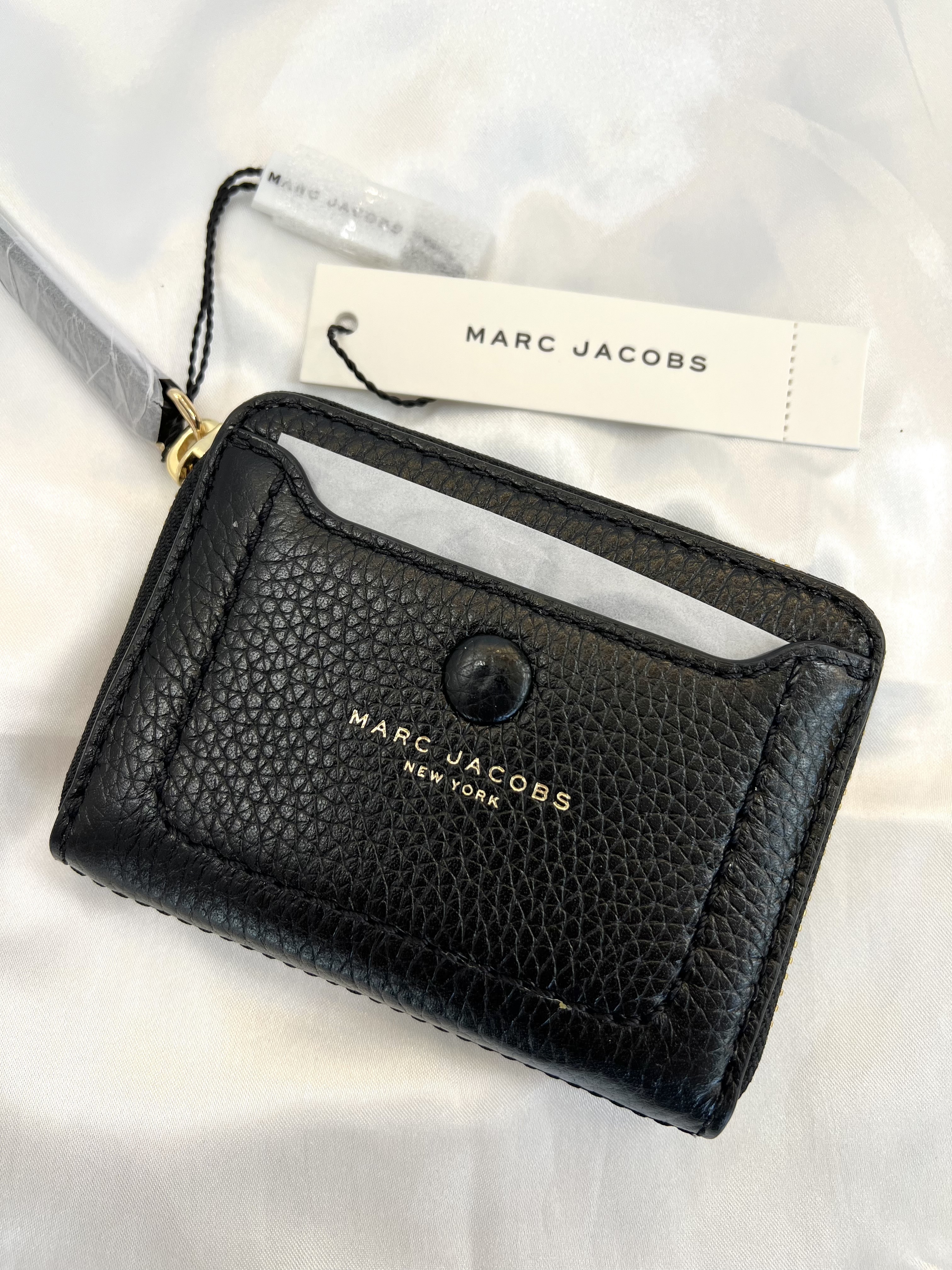 Marc Jacobs Zip Around Card Case