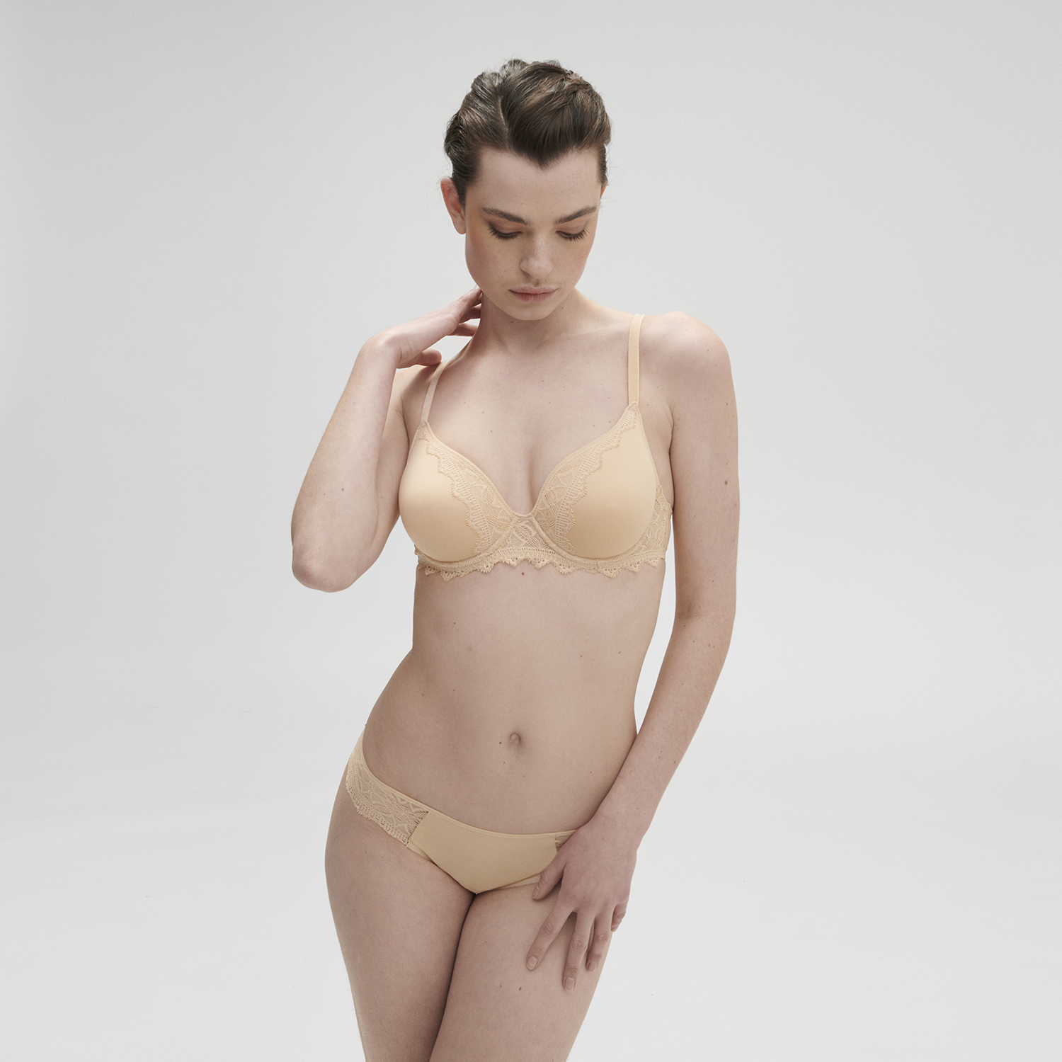 ESCALE 駐足 3D立體美型胸罩 香草色