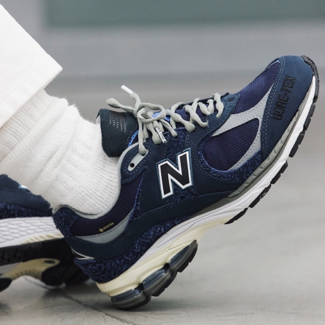 New Balance 2002R x N.hoolywood x Invincible 藍 M2002RXH