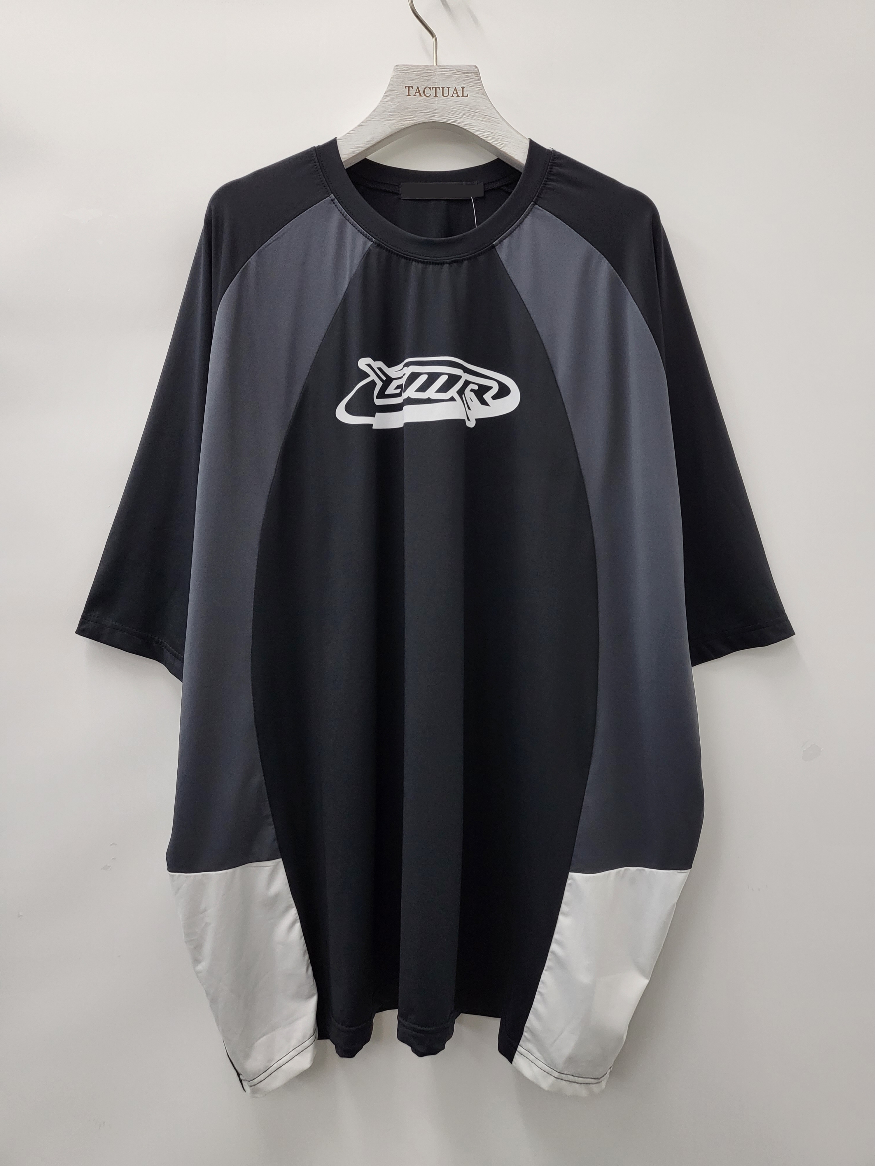 拼色英文字短袖Tee T5146