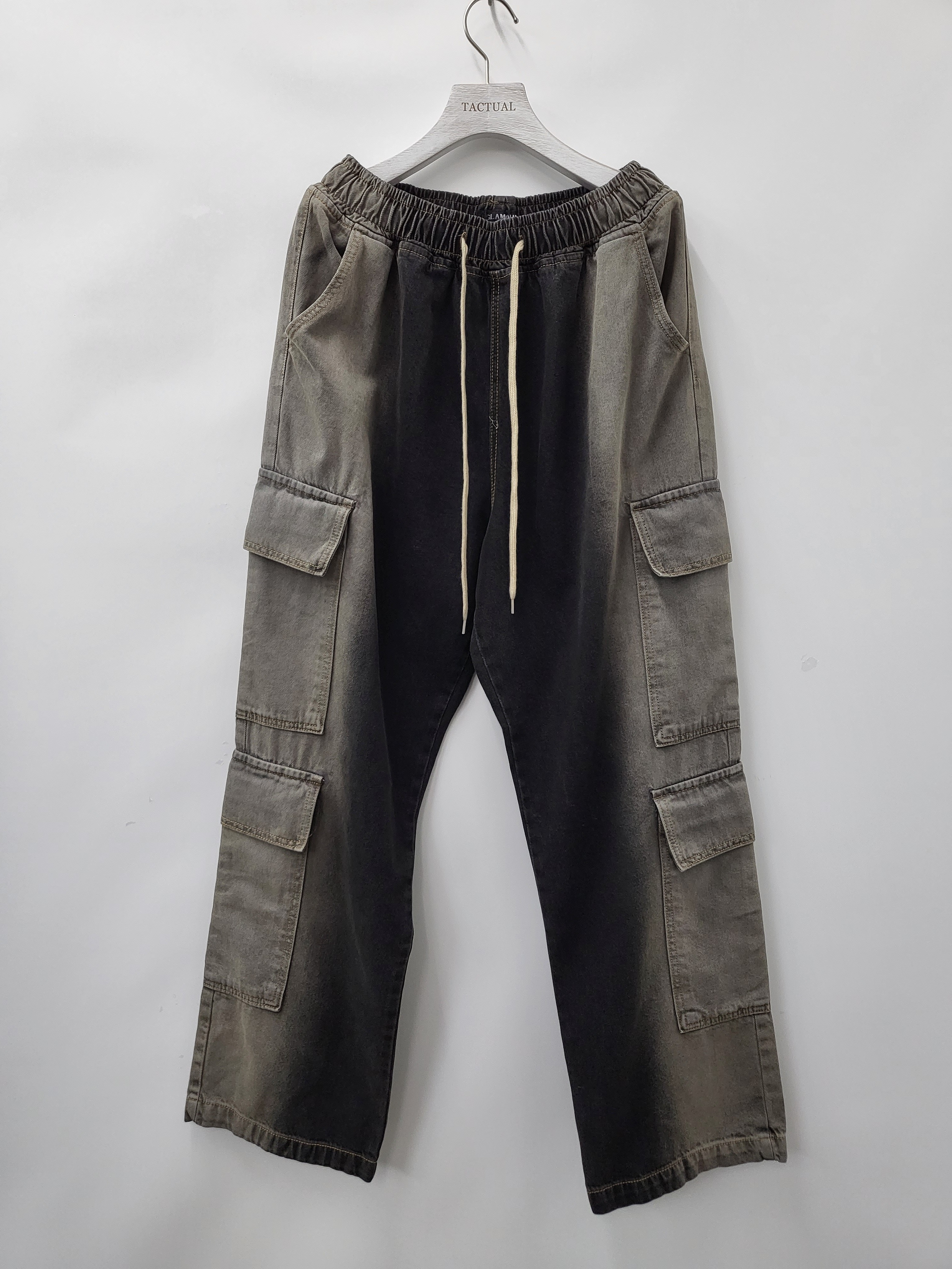 拼色工裝鬆身牛仔褲 P2581