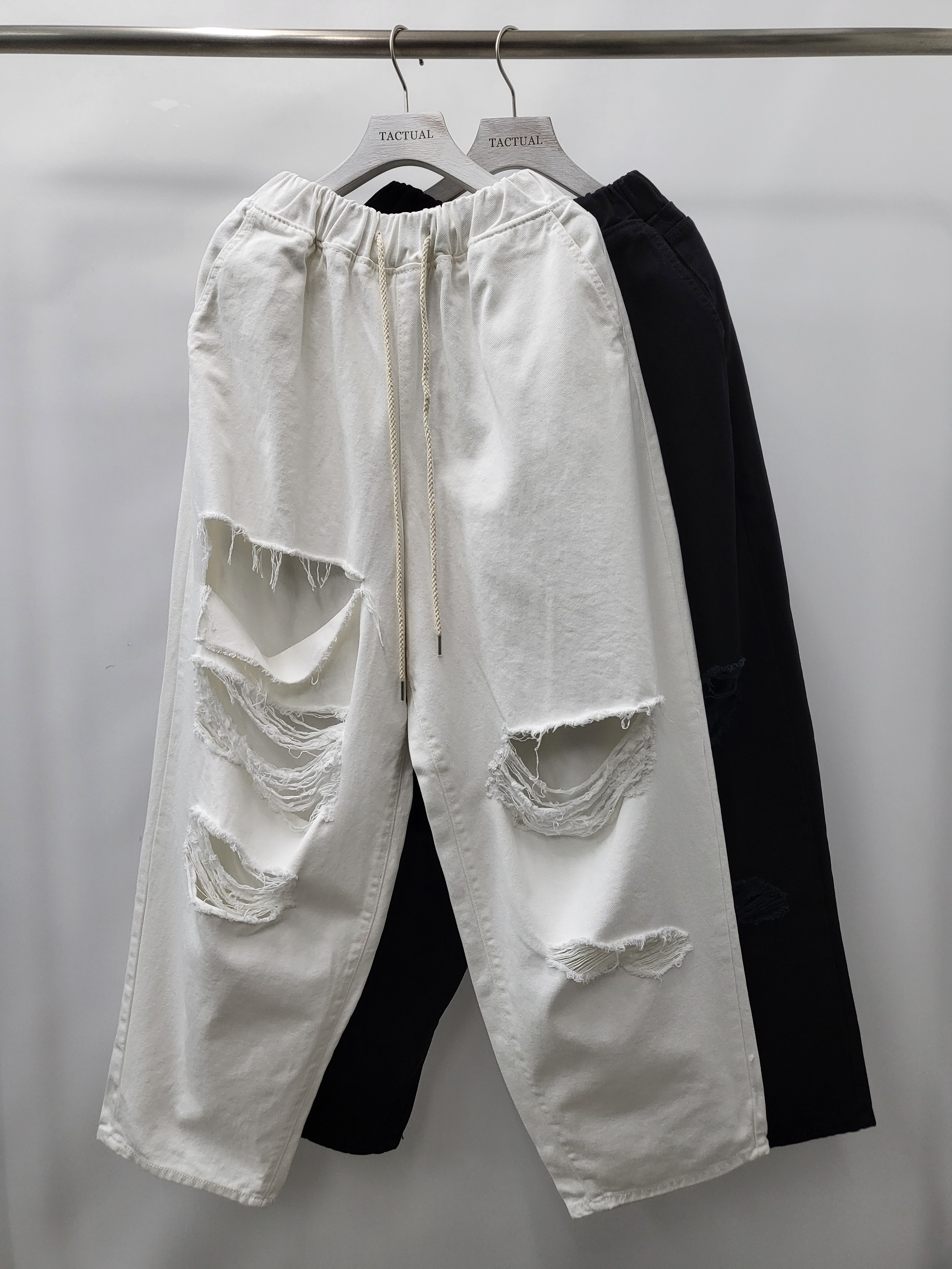 破洞鬆身牛仔褲 P2586