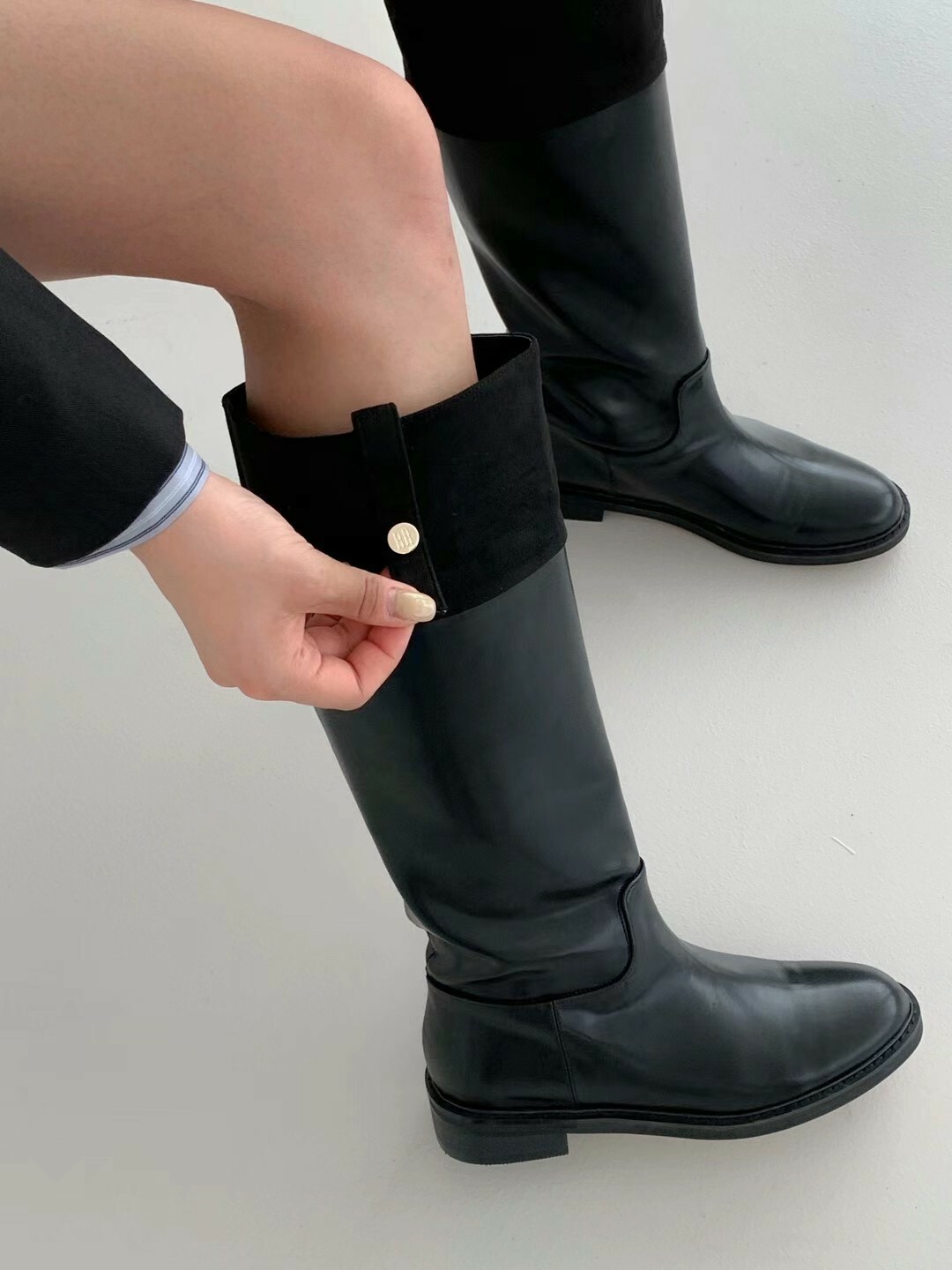 7516異材質拼接金釦長靴
