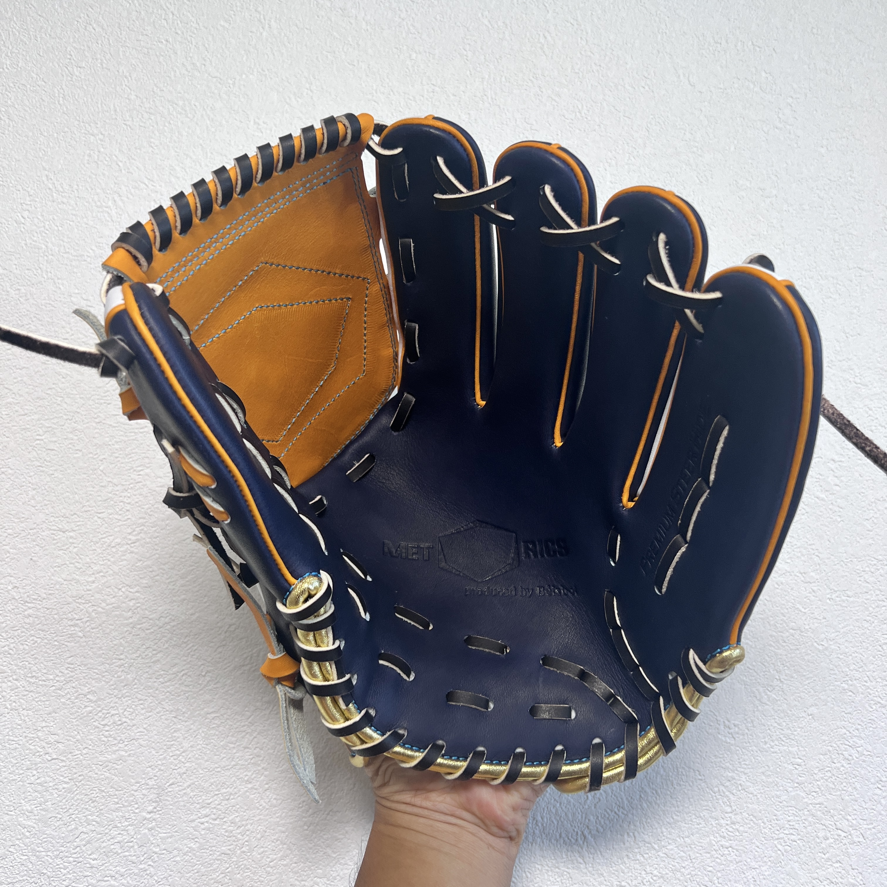 【照片分享】 Metrics  硬式 PREMIUM STEER HIDE 投手 訂做手套 TYPE-01型