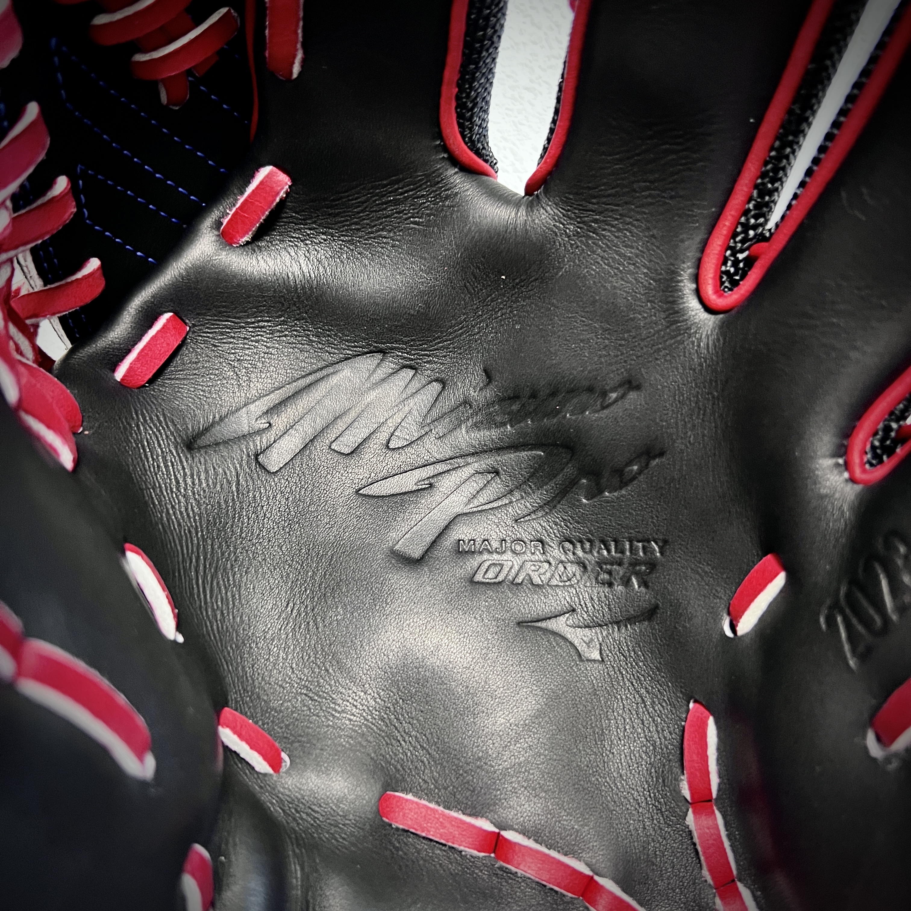 照片分享】 MizunoPro Order 硬式外野訂做手套岡島豪郎湯揉完成品