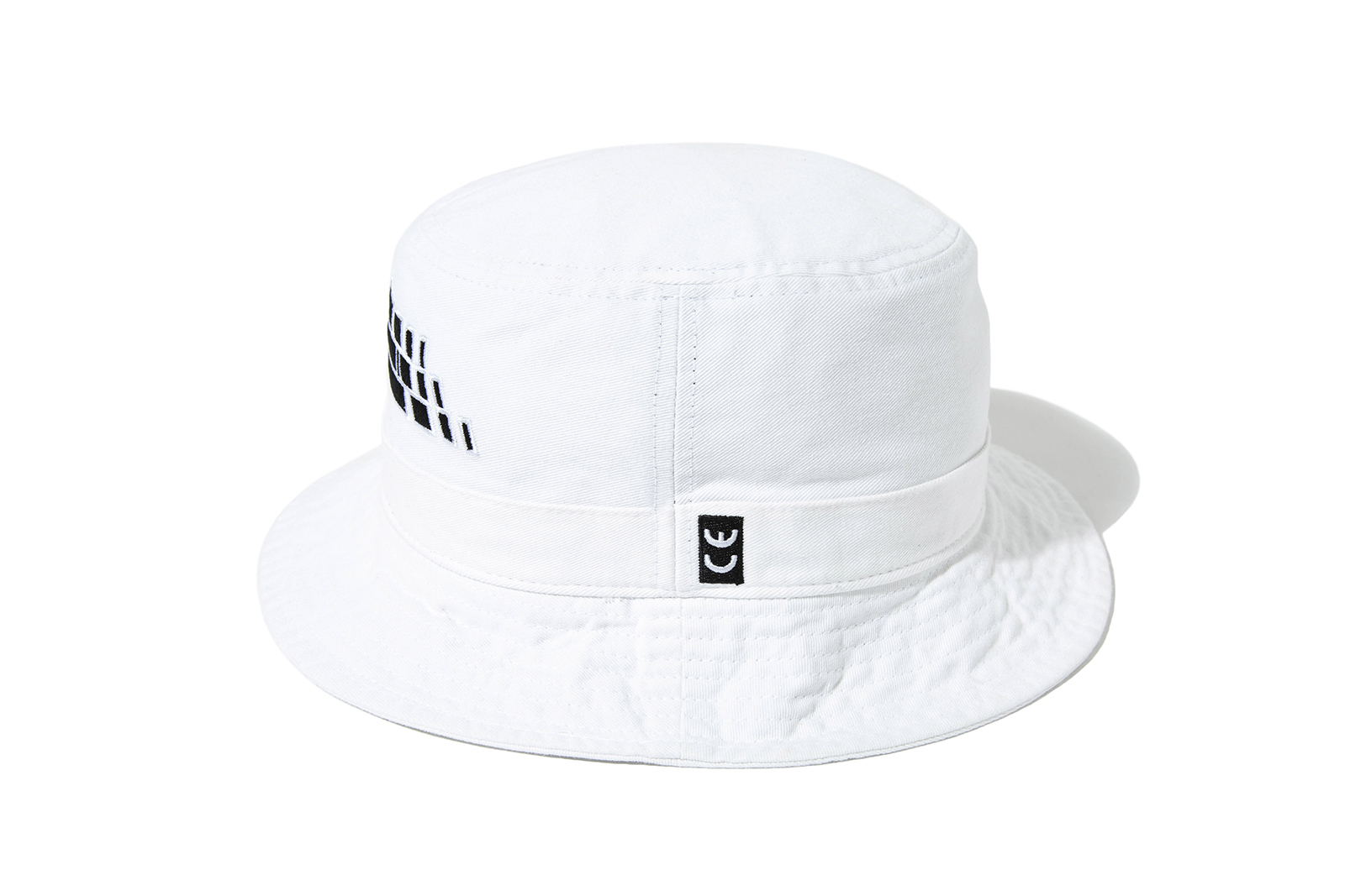C.E "ZIGGURAT SILHOUETTE HAT" (White)
