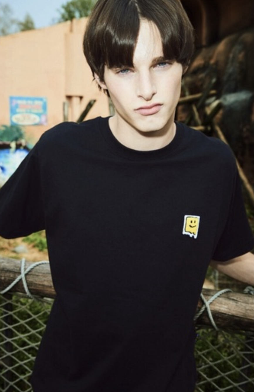 韓國代理品牌 Misterchild 方塊溶解笑臉 經典LOGO 短T T-SHIRT 短袖