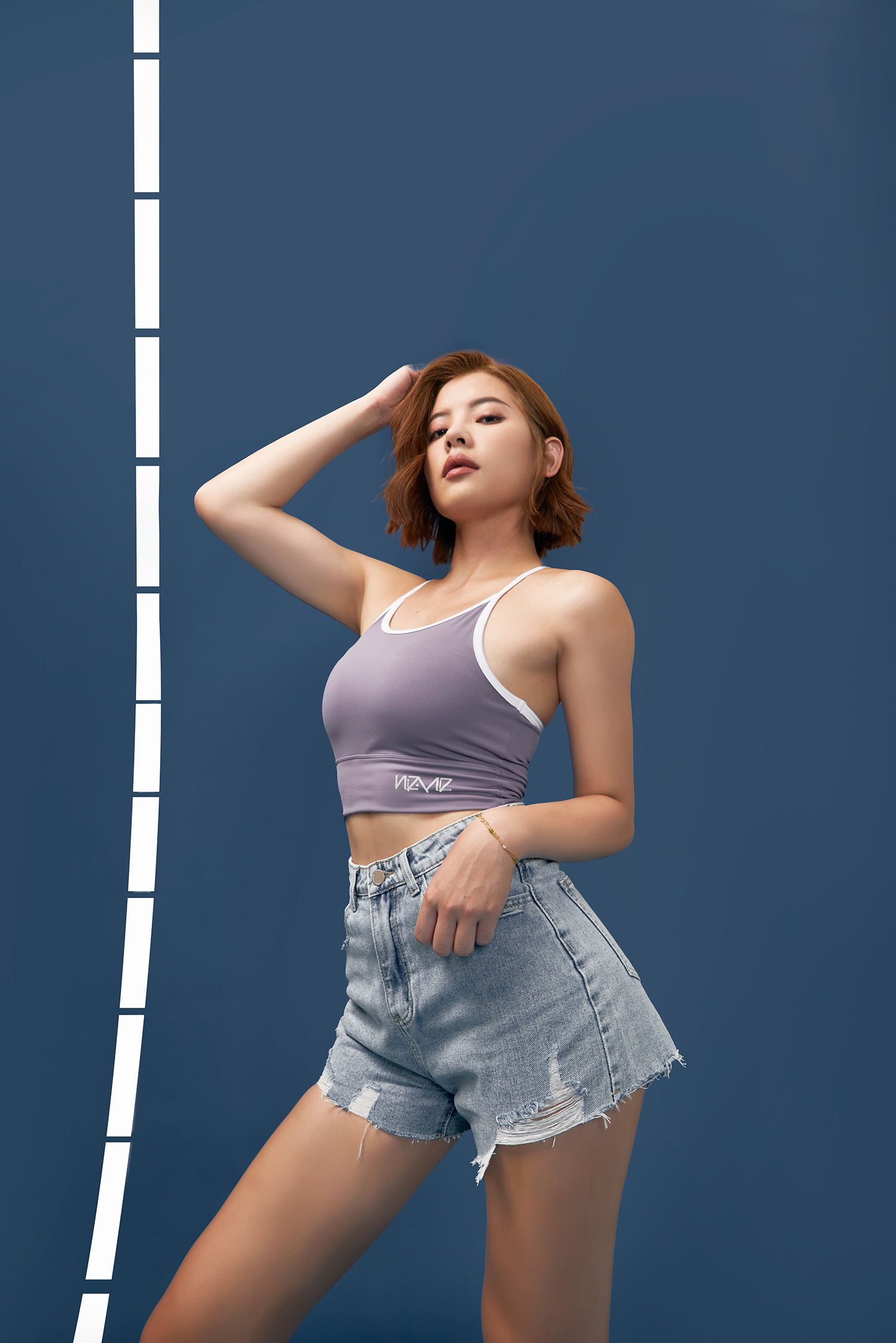 割破感個性丹寧短褲  [中藍 / 淺藍]