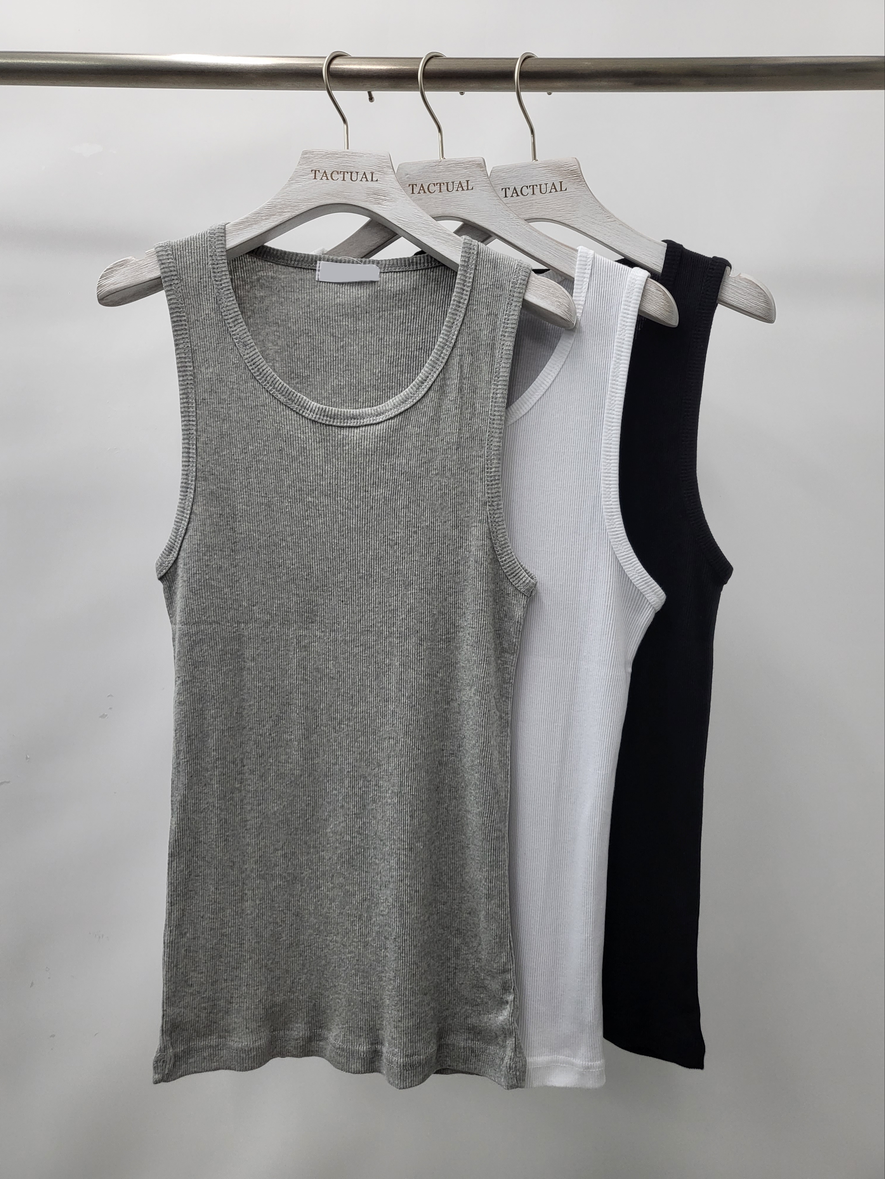 淨色暗直紋背心 V1020