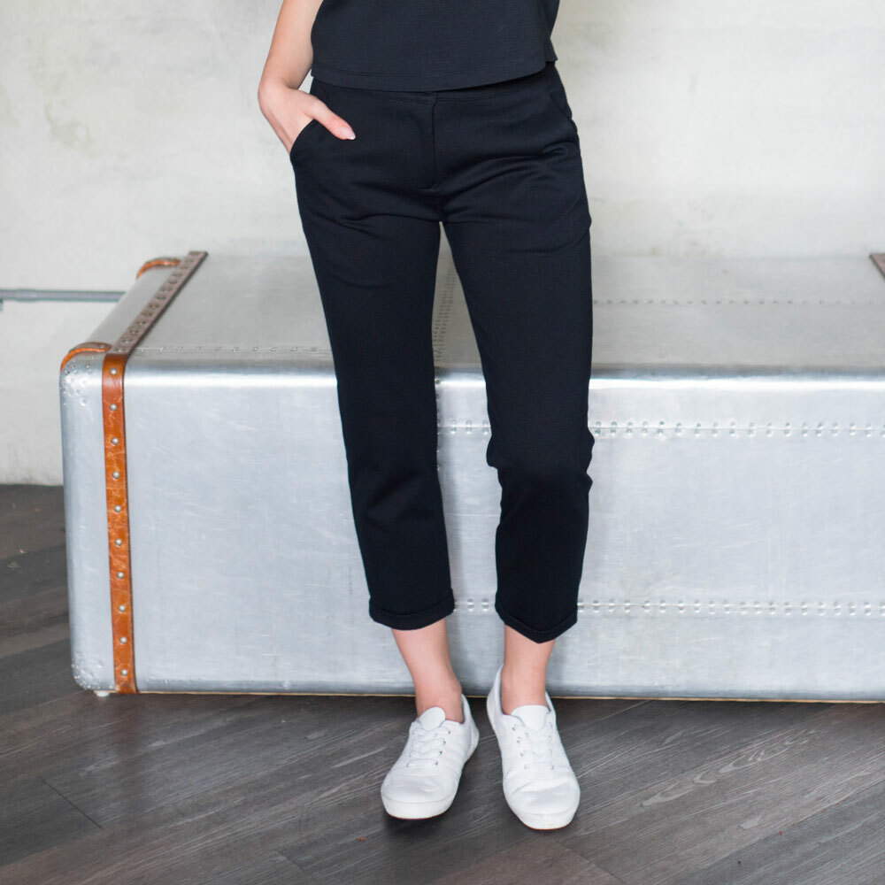 PIPPY 百搭顯瘦彈性九分長褲 黑