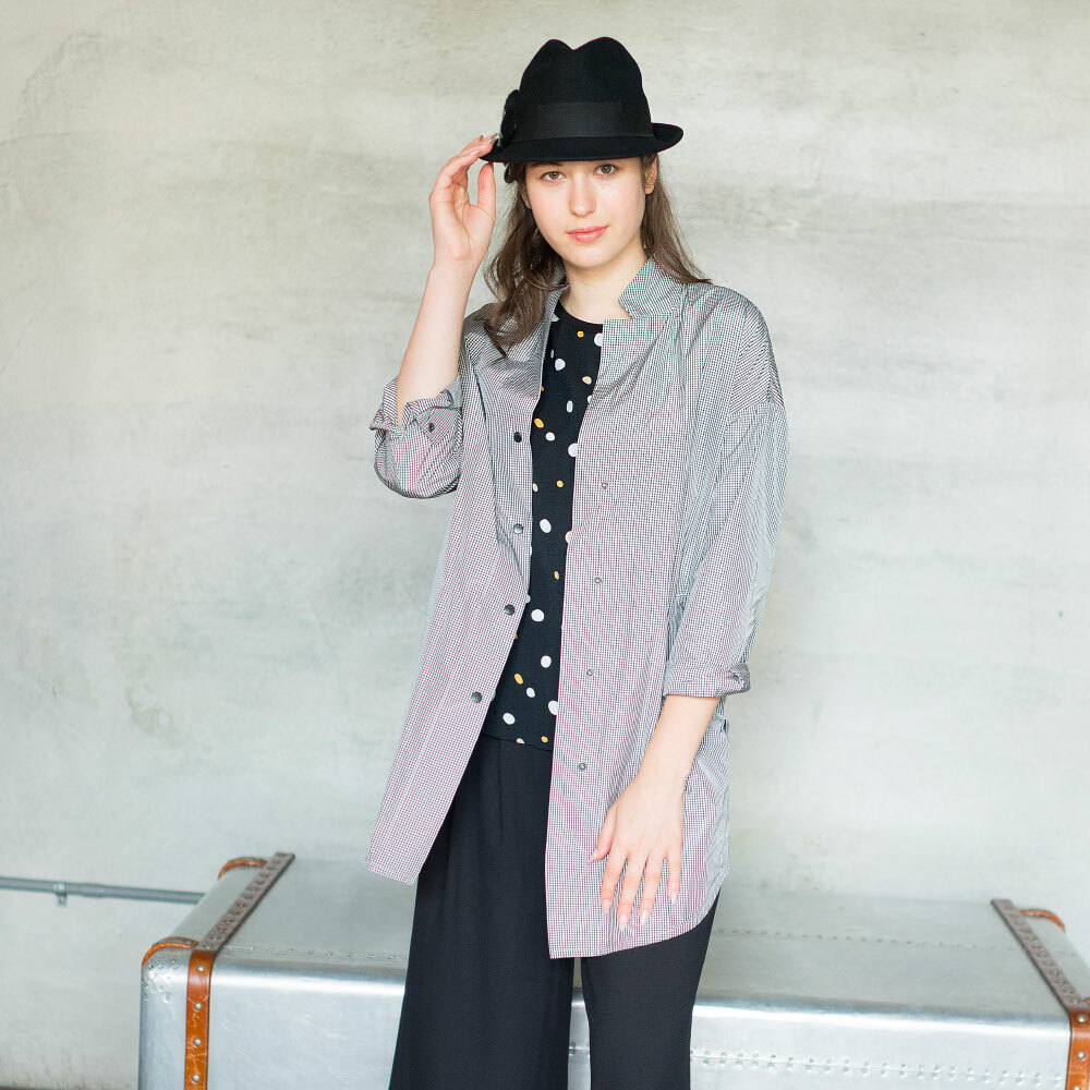 PIPPY 細格印花襯衫式風衣外套 黑