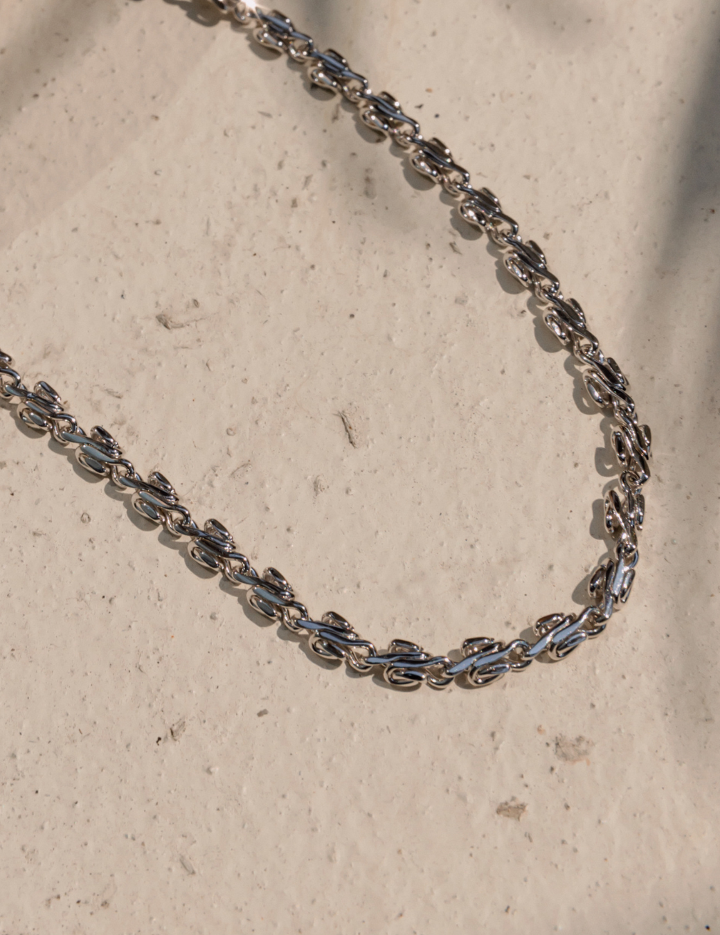 復古感編織造型項鏈（銀色）