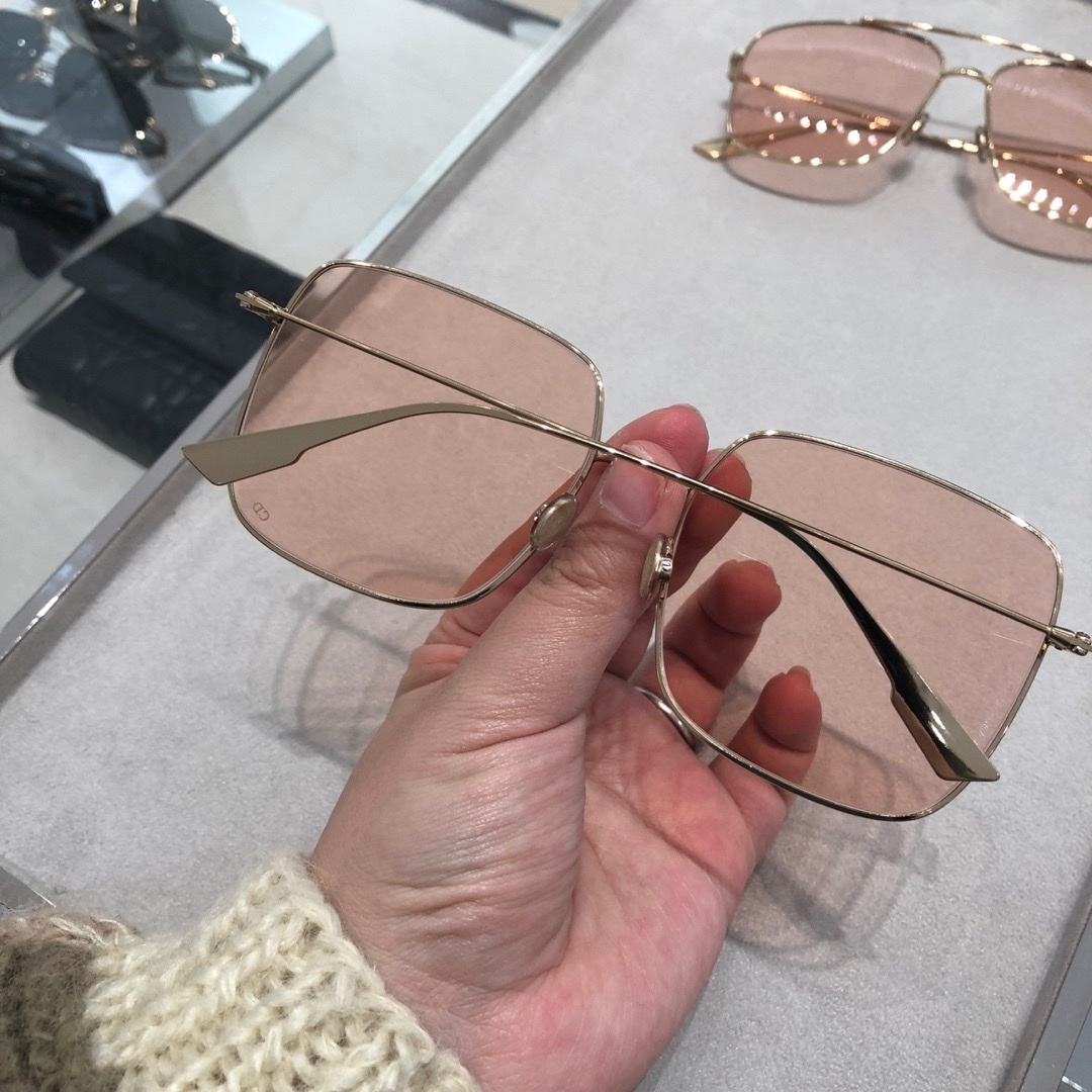Dior 粉紅太陽眼鏡-T