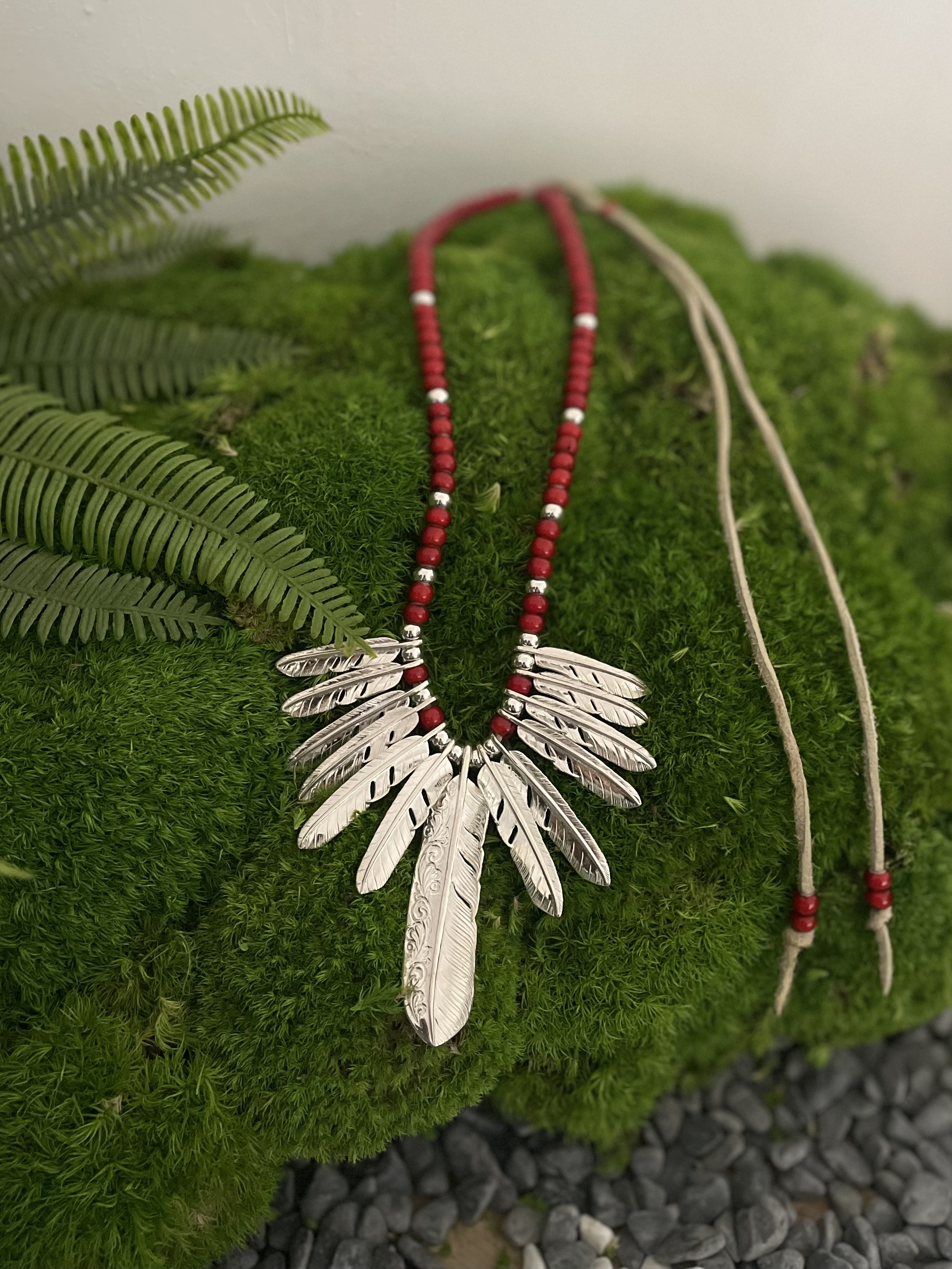 Karakusa Life Feather Necklace
