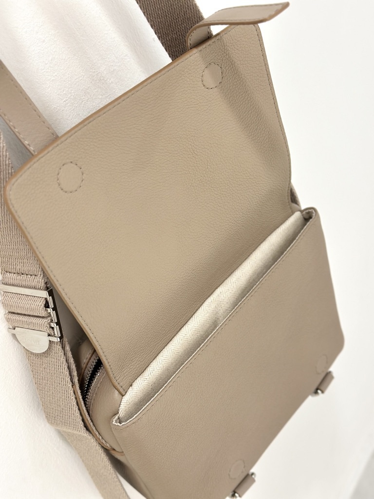 LOEWE XS Military Messenger Bag