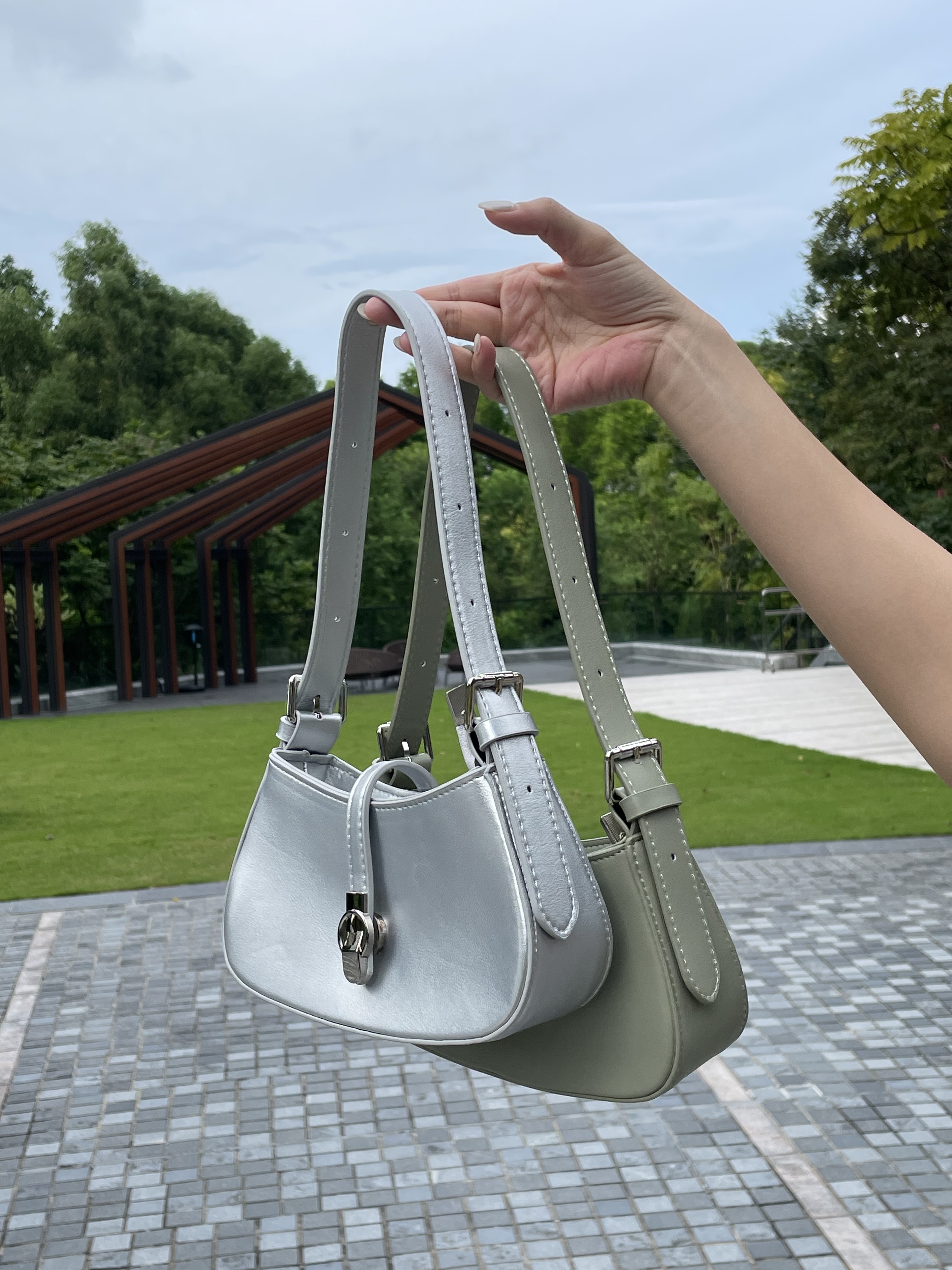 (訂購) 個性百搭HOBO BAG AC8201 (銀/綠)