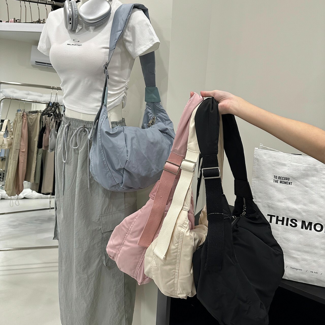 日常神包大容量尼龍餃子包