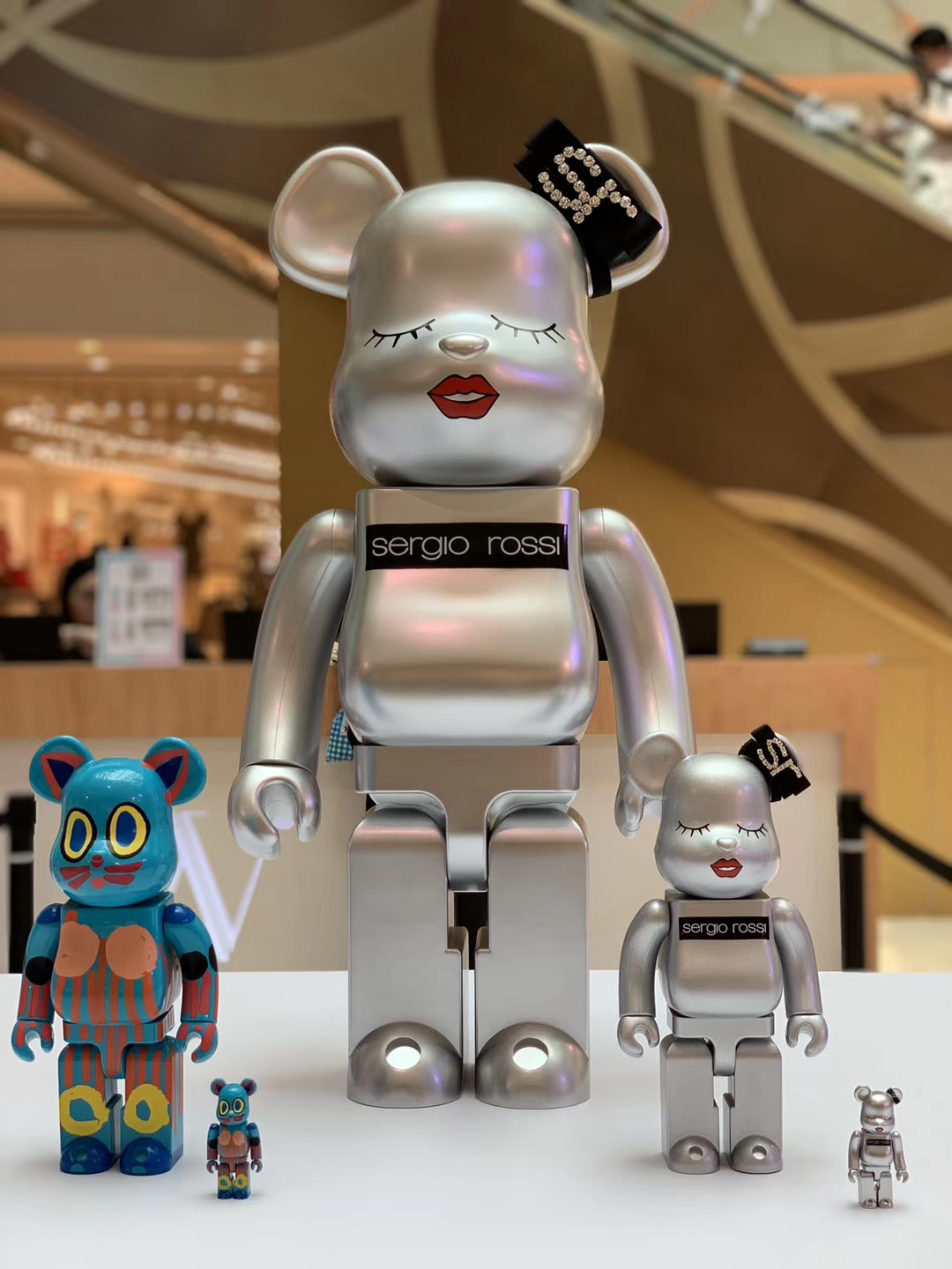 🥇現貨🥇 Bearbrick 1000% SERGIO ROSSI