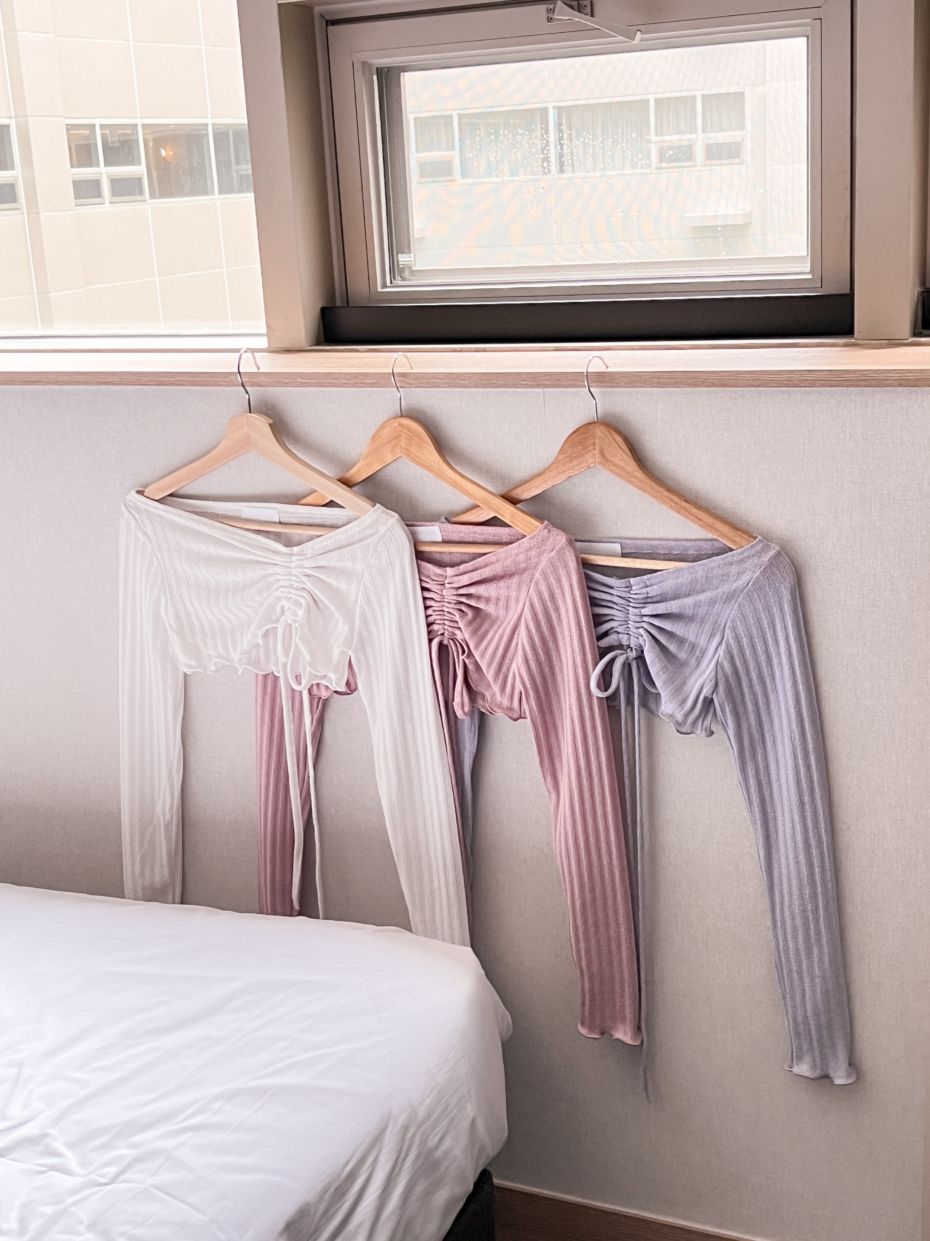 〈28/8～1/9 連線DAY 2〉少女感爆發！捲邊短版外搭