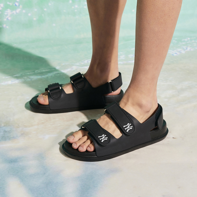 MLB CHUNKY SANDAL NEW YORK YANKEES