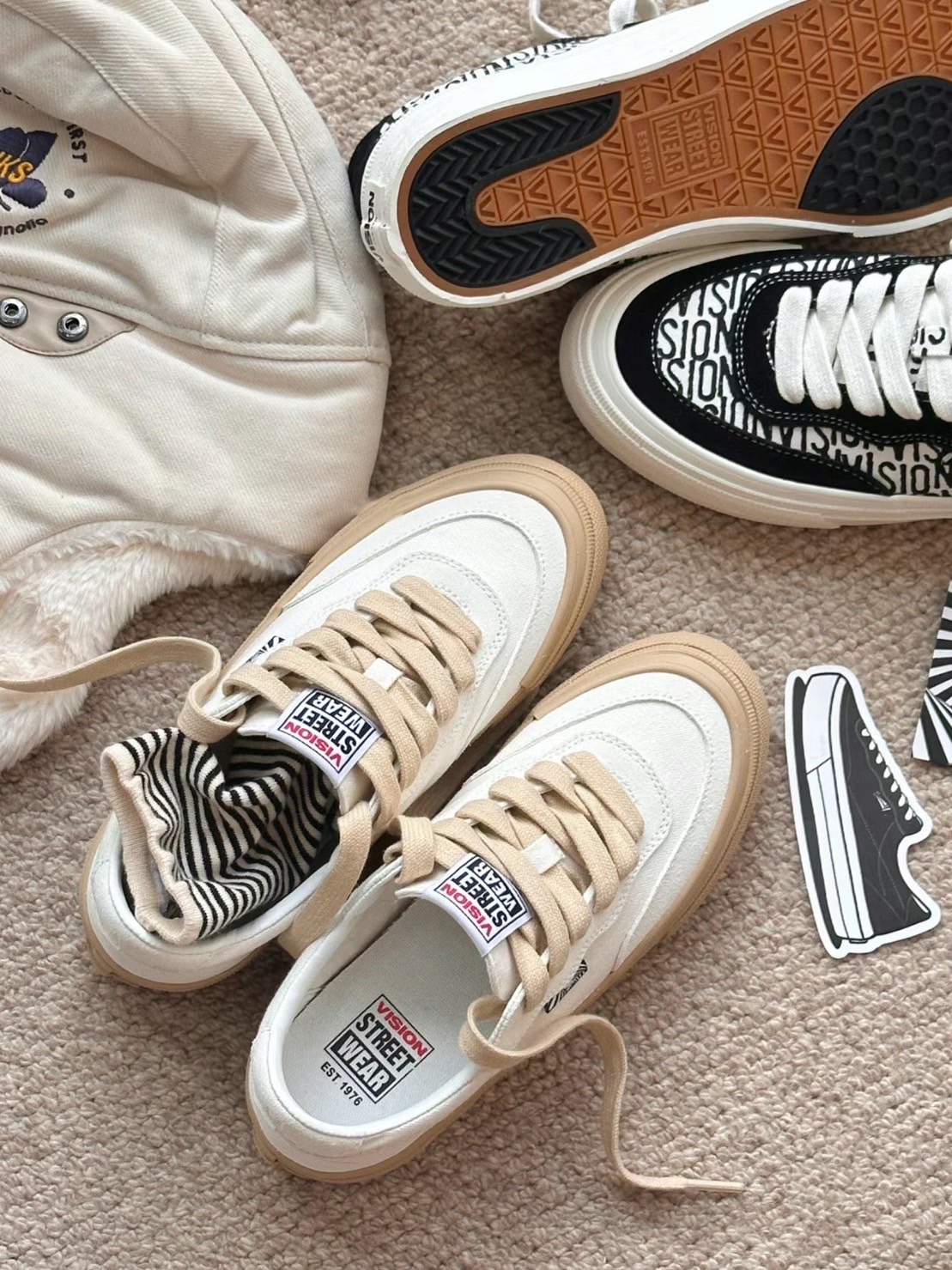 VISION STREET WEAR FLAT TOP系列 街頭滑板鞋 奶油白 V231NY700931