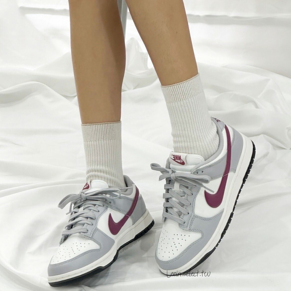 Nike Dunk Low Pale Ivory Redwood Wolf Grey 灰白酒紅