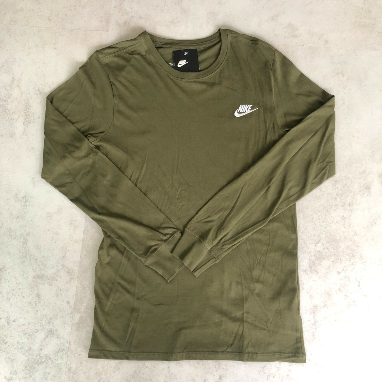Nike 薄長袖修身Tee AQ7141-395