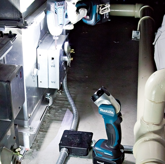 "MAKITA"牧田牌 充電式LED手電筒(鋰18V/14.4V)