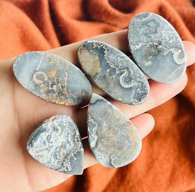 [原石] 黑櫻花瑪瑙 水晶墜面