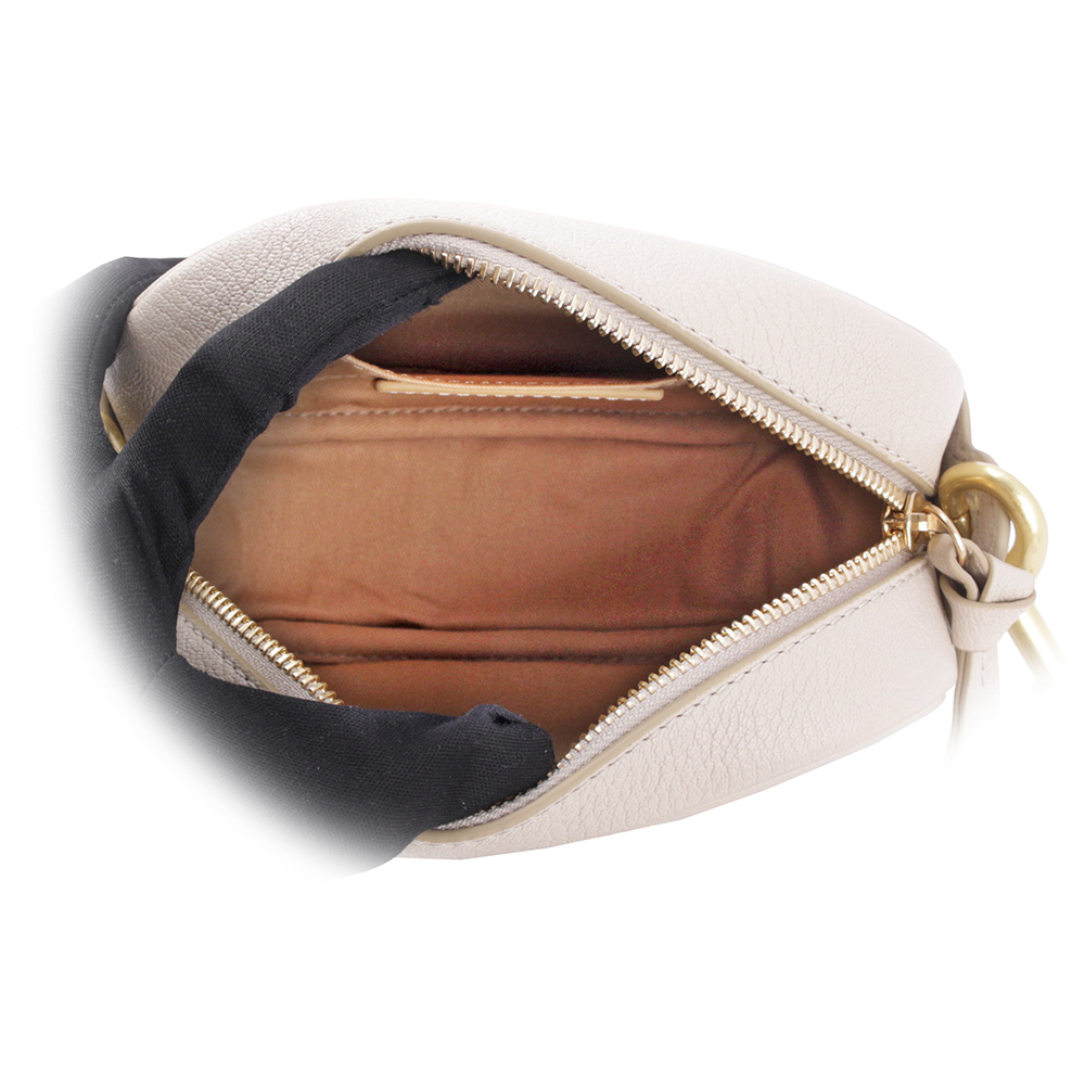 【SEE BY CHLOE】HANA 山羊皮斜背相機包(米色) CHS23ASC1830524H