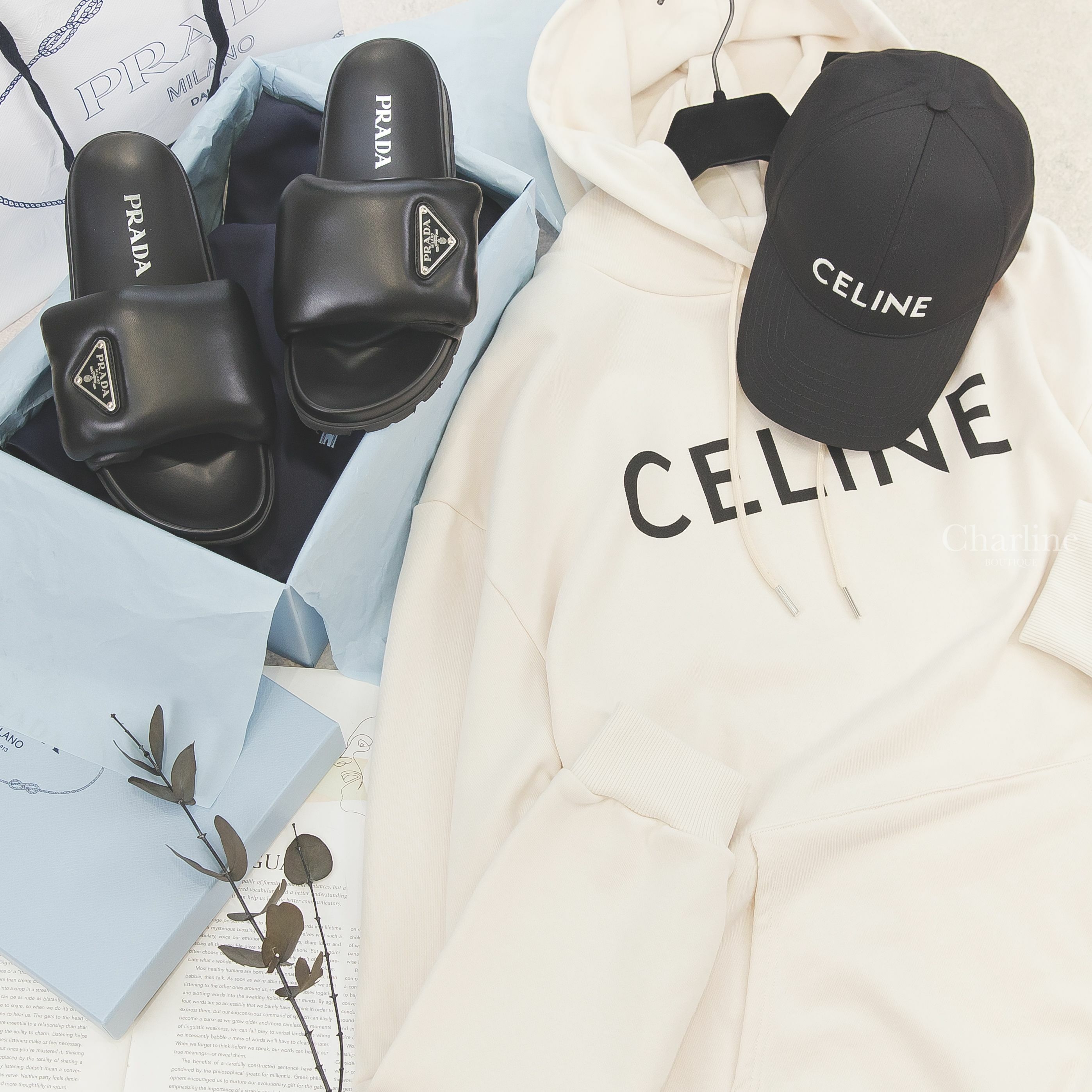 Celine Baseball Cap In Drill Cotton 黑色刺繡白字棉質棒球帽,Celine 奶油白黑字印花連帽寬鬆長袖棉T,Prada 黑色三角銀字Logo軟墊皮革拖鞋-Charline Boutique 精品代購