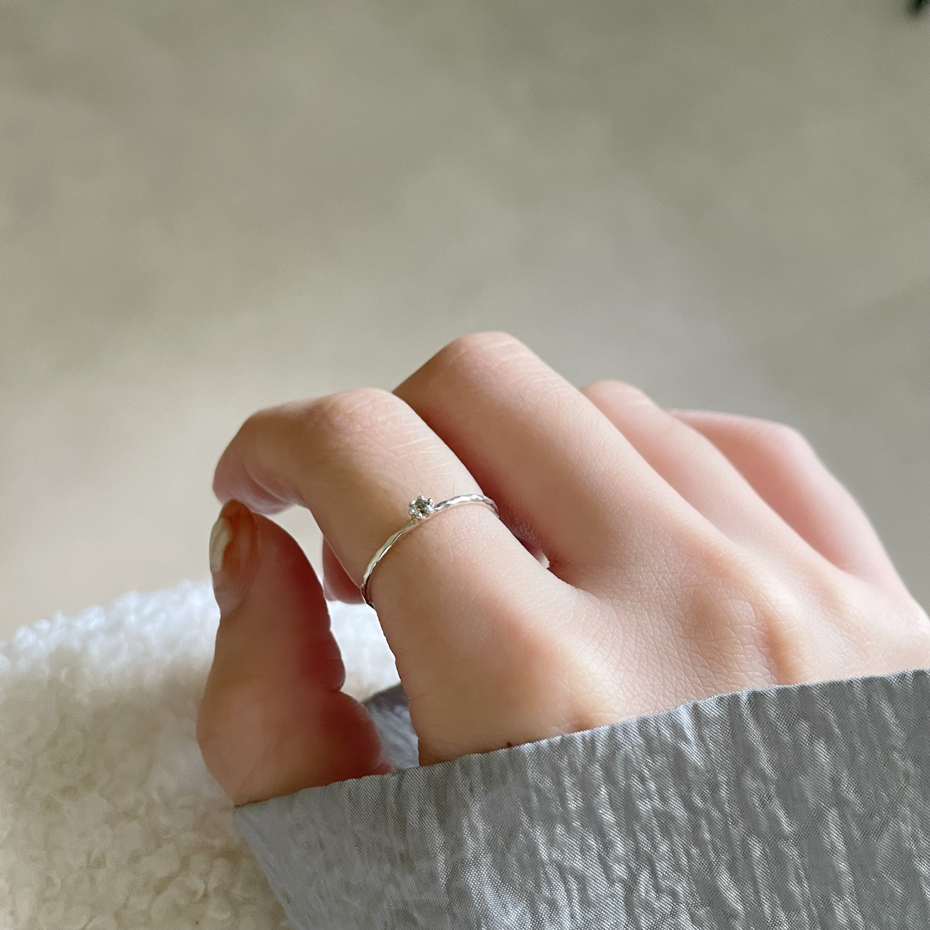 mini六爪綠色藍寶石戒指