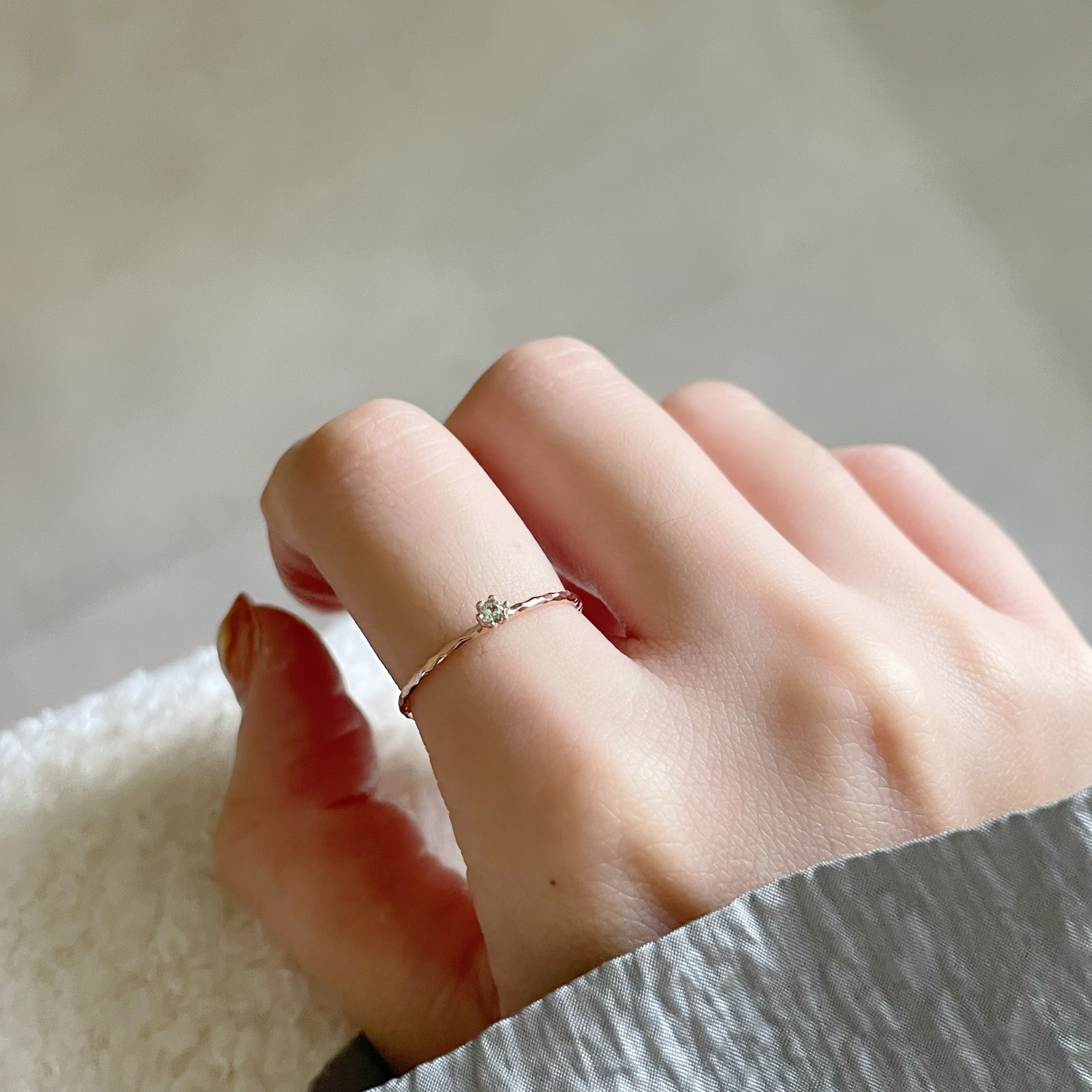 mini六爪綠色藍寶石戒指