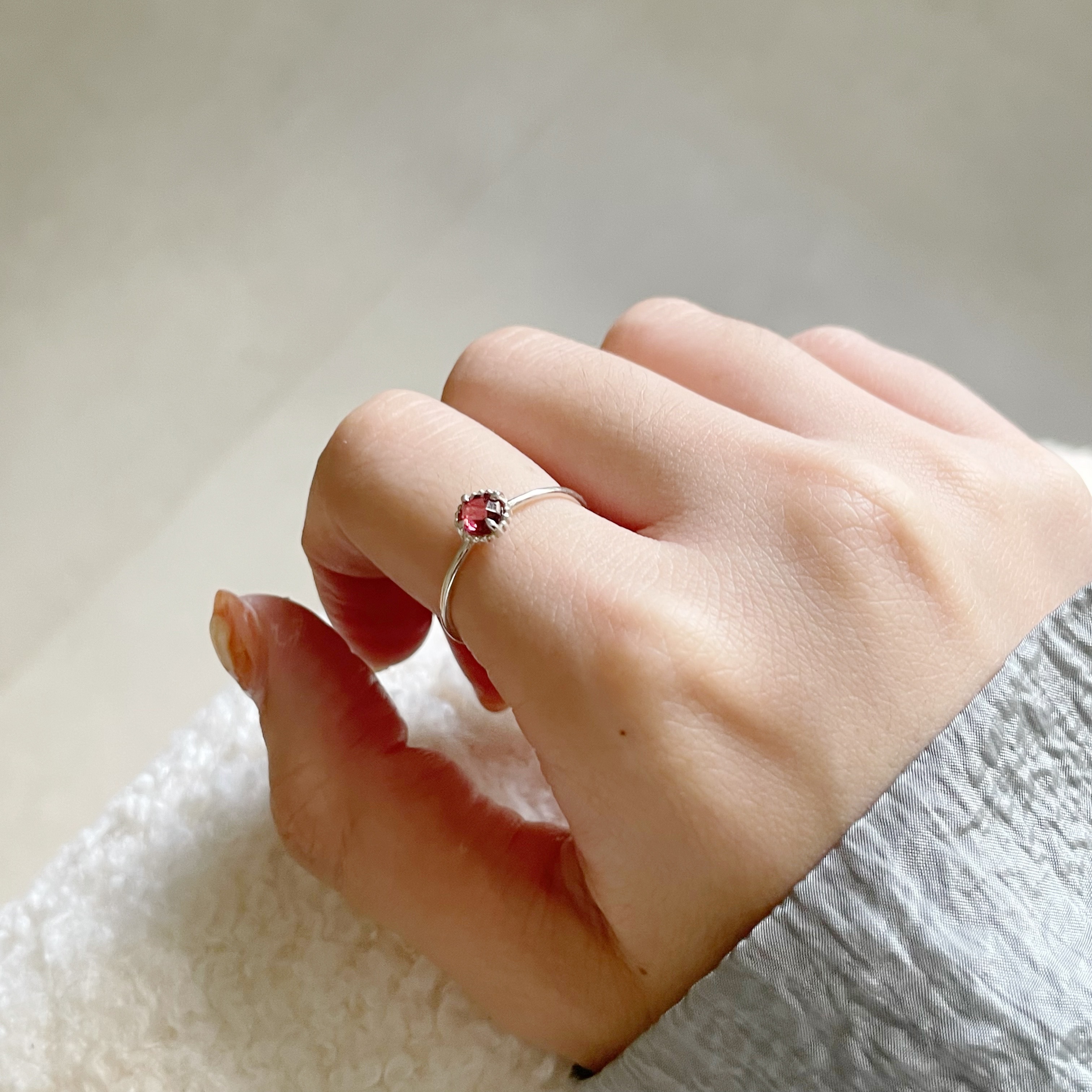 蛋撻石榴石戒指