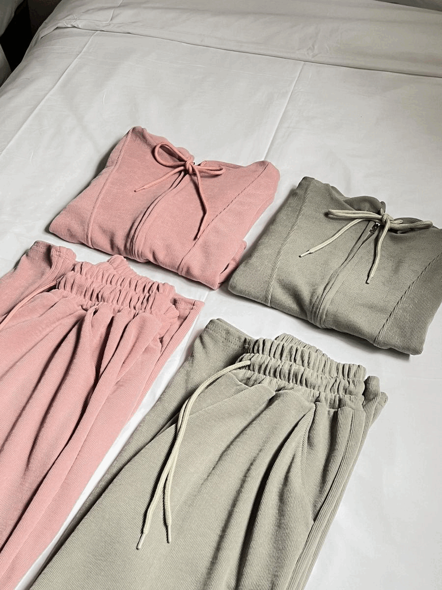 〈28/8～1/9 連線DAY 2〉軟糯～連帽外套休閒褲Set