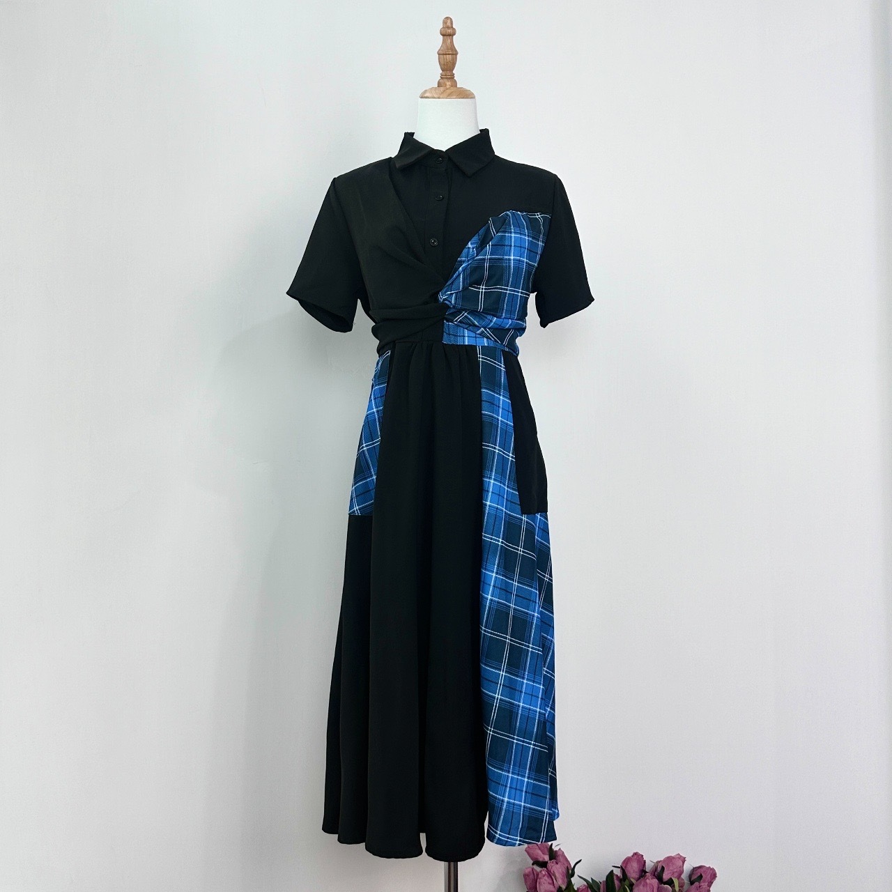 黑色拼接藍色格紋連身裙