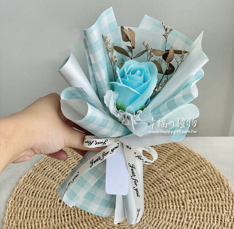 單朵藍色香皂花乾燥花束,桃園花店,幸福禮物,3-stalks-rose-soapflower-dryflower-bouquet