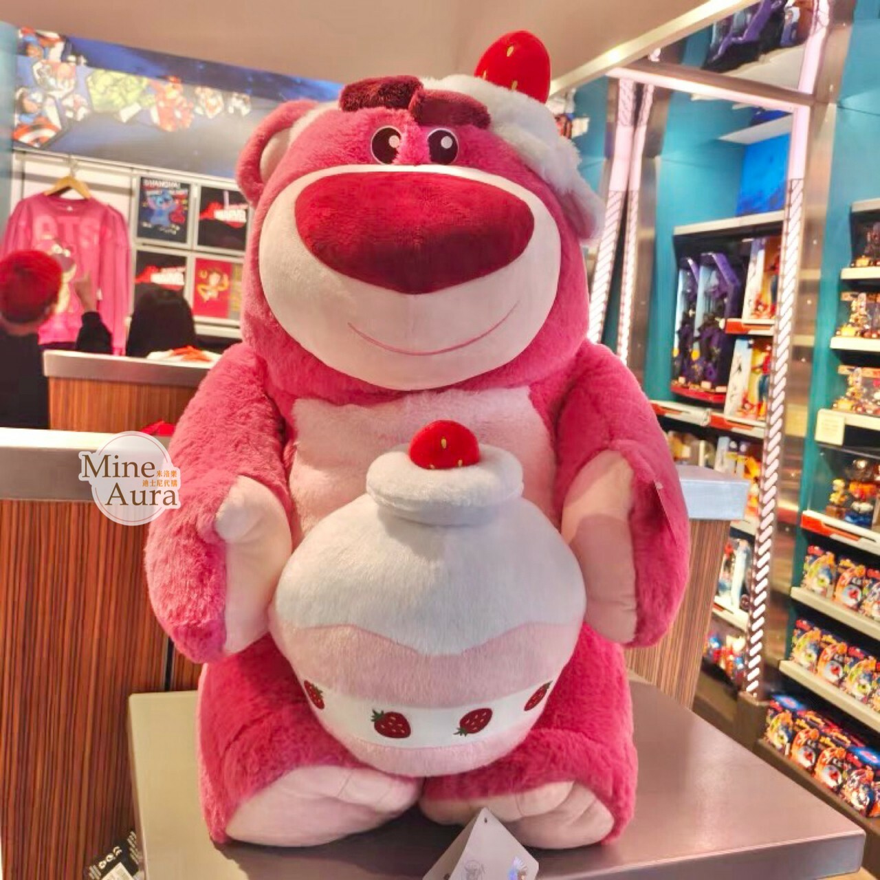 (限時特價) 熊抱哥 Lotso 蛋糕造型 L號 娃娃 玩偶 有草莓味 玩具總動員 Toy Story -上海迪士尼樂園